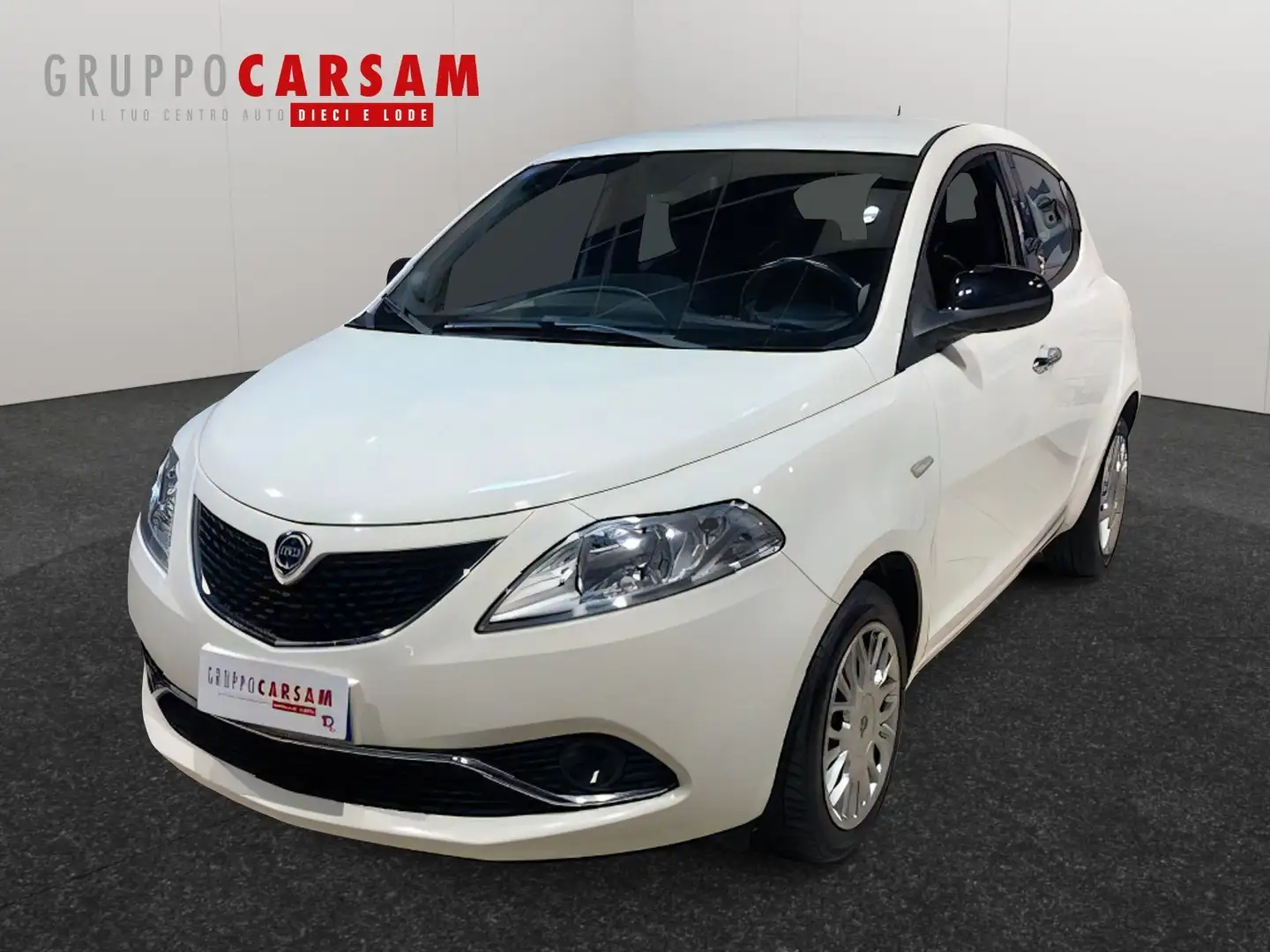 Lancia Ypsilon Ypsilon 1.3 MJT 16V 80 CV 5 porte S&S Gold Bianco - 1