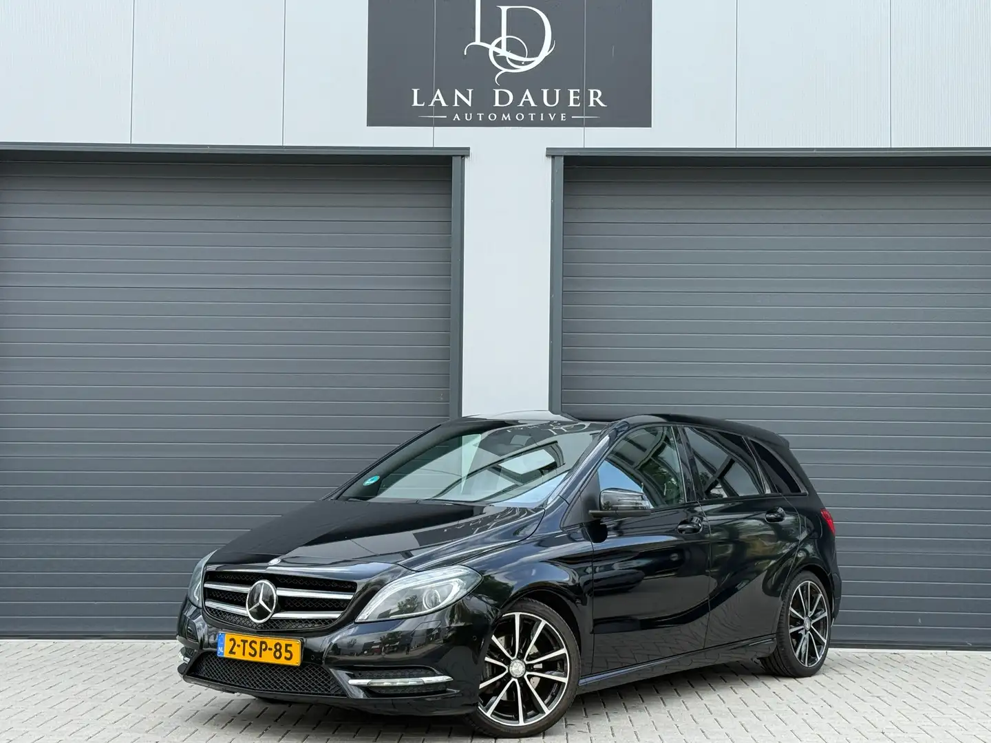 Mercedes-Benz B 180 Ambition / Automaat / NAP / ACTIE Zwart - 1