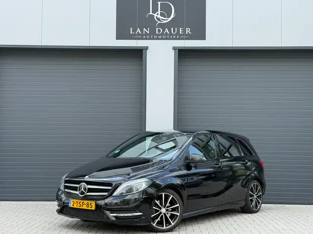 Mercedes-Benz B 180 Ambition / Automaat / NAP / ACTIE