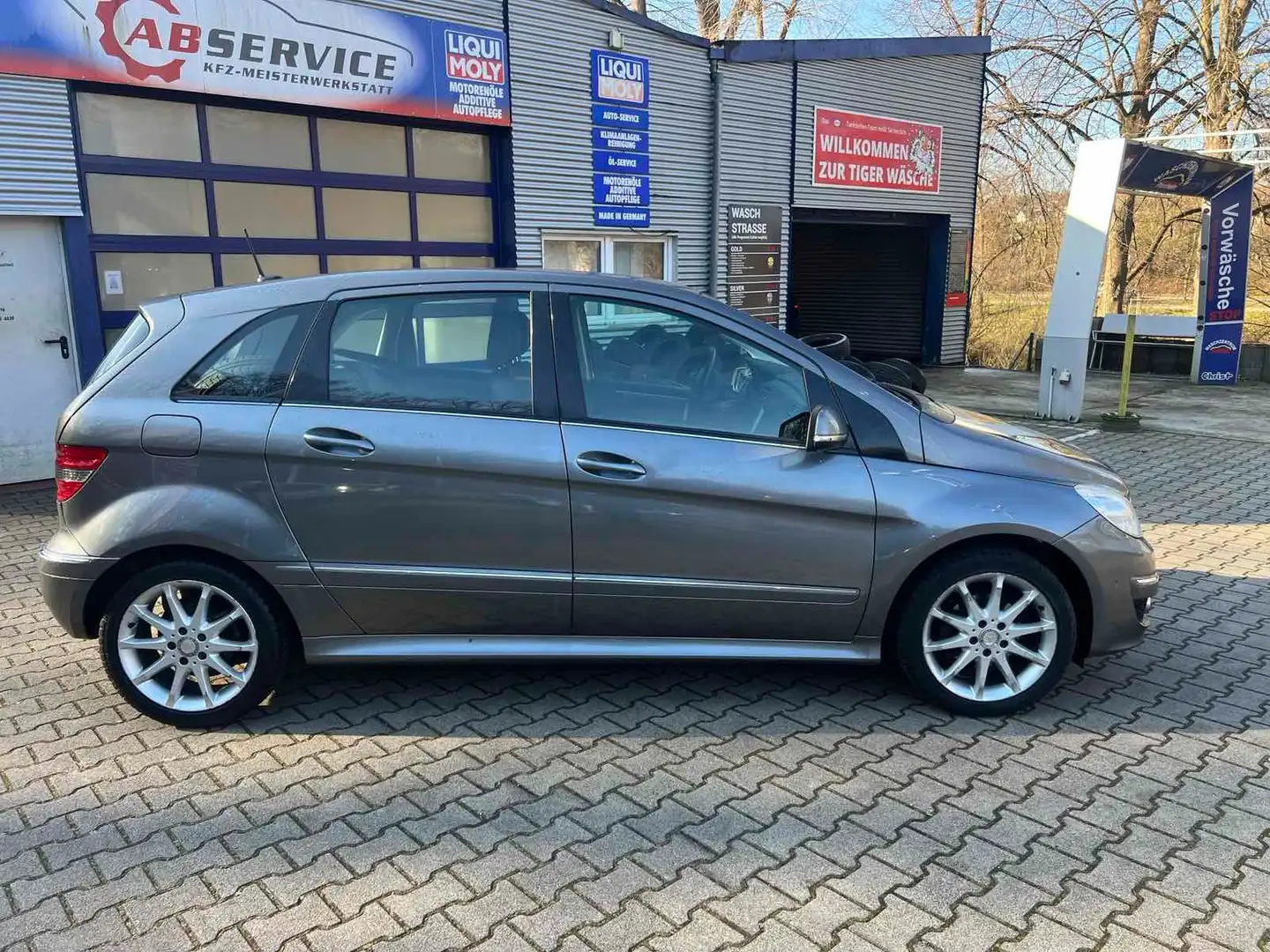 Mercedes-Benz B 200 Automatik Klima Leder Preis inkl Neu Tüv Grau - 2