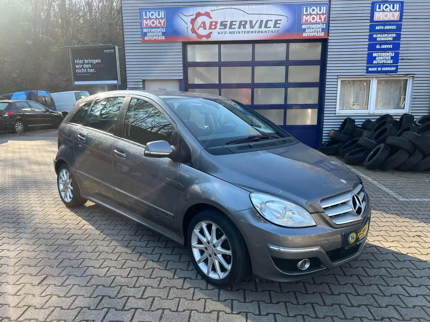 Mercedes-Benz B 200 Automatik Klima Leder Preis inkl Neu Tüv Grau - 1