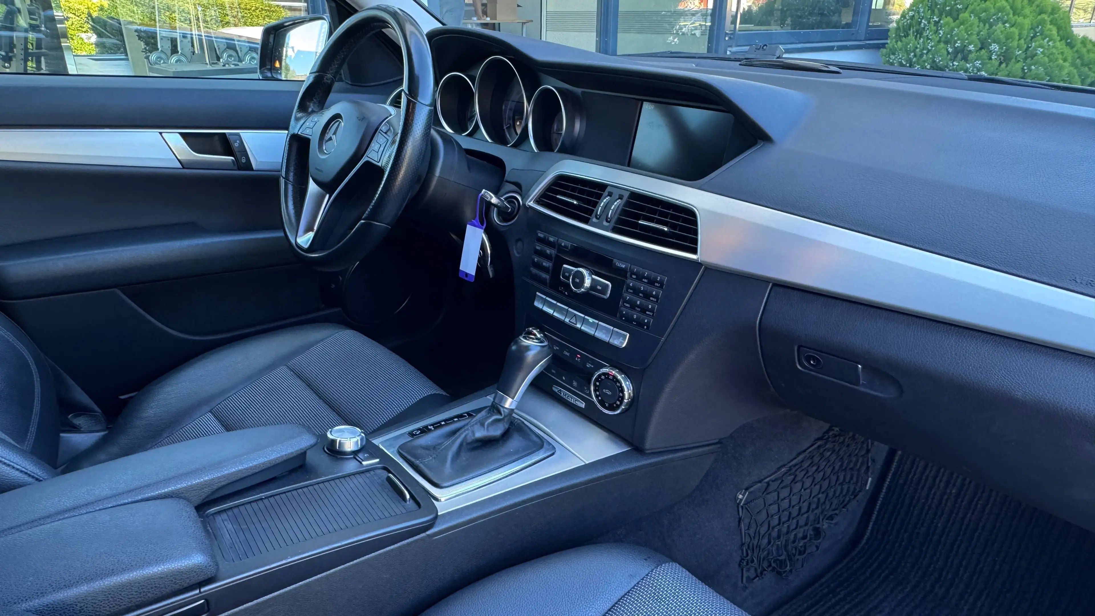 Mercedes-Benz C 250 C 250 CDI BlueEfficiency 4Matic (204.082) — photo 10