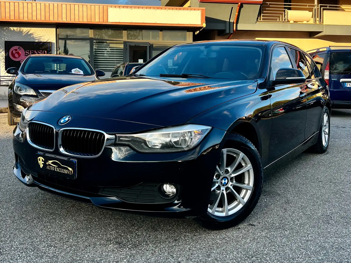 BMW 318 Serie 3 F31 2012 Touring 318d Touring Msport Schwarz - 1