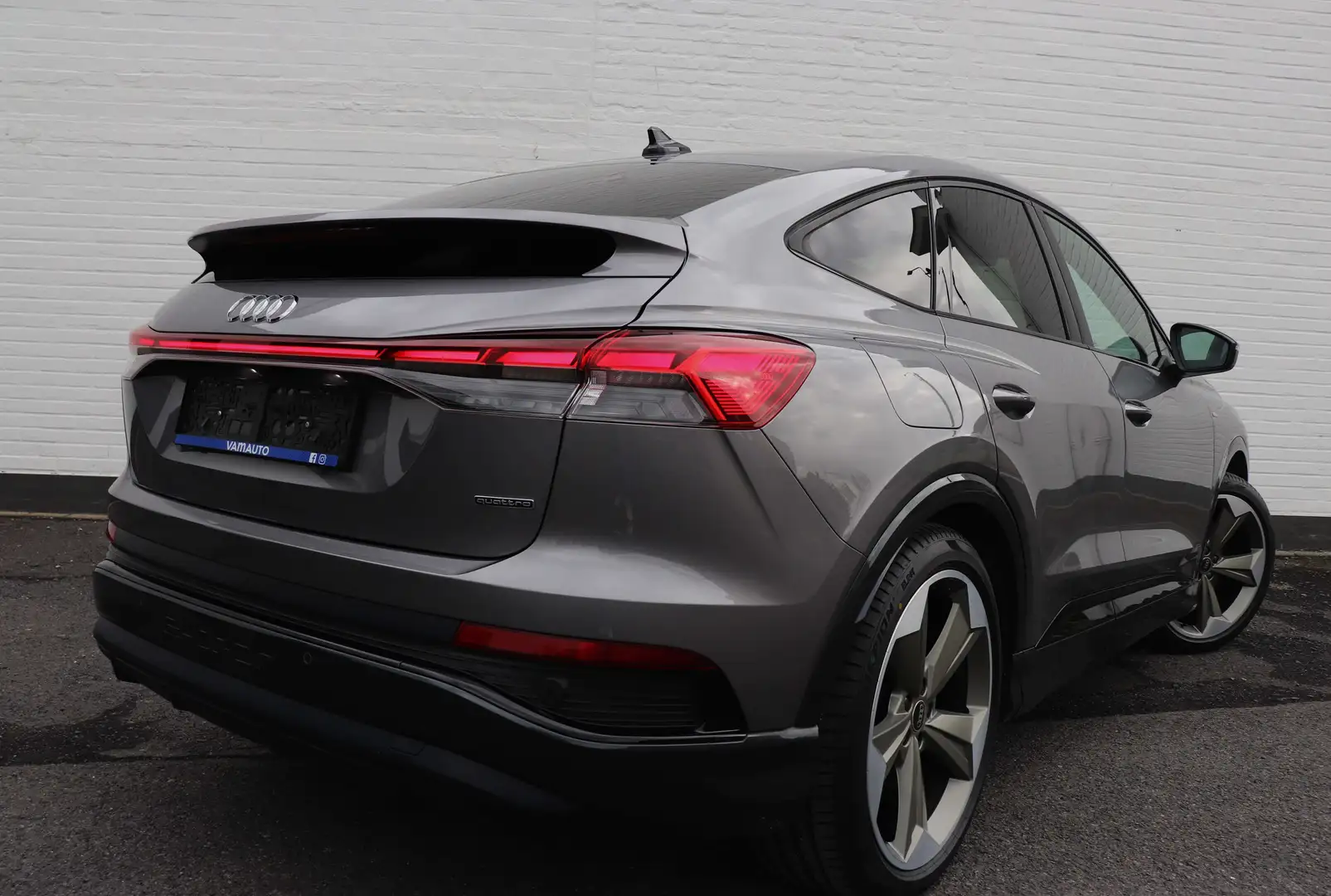Audi Q4 e-tron 50 SB Quattro S-line - Matrix/SONOS/Keyless/HUD/21 Gris - 2