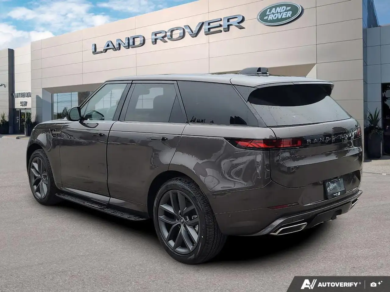 Land Rover Range Rover Sport снимка Land Rover Range Rover Sport