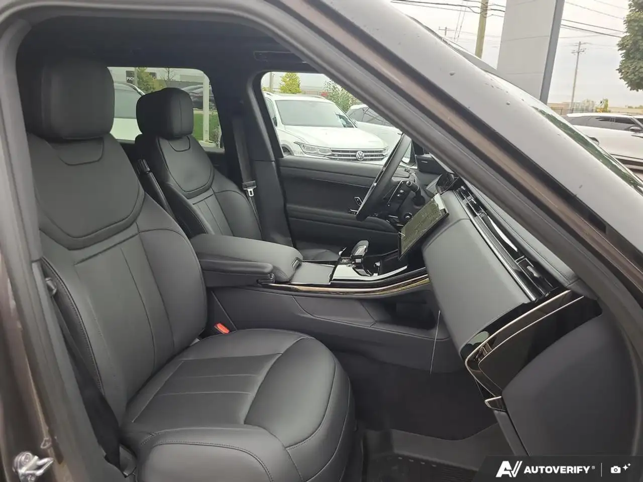 Land Rover Range Rover Sport снимка Land Rover Range Rover Sport