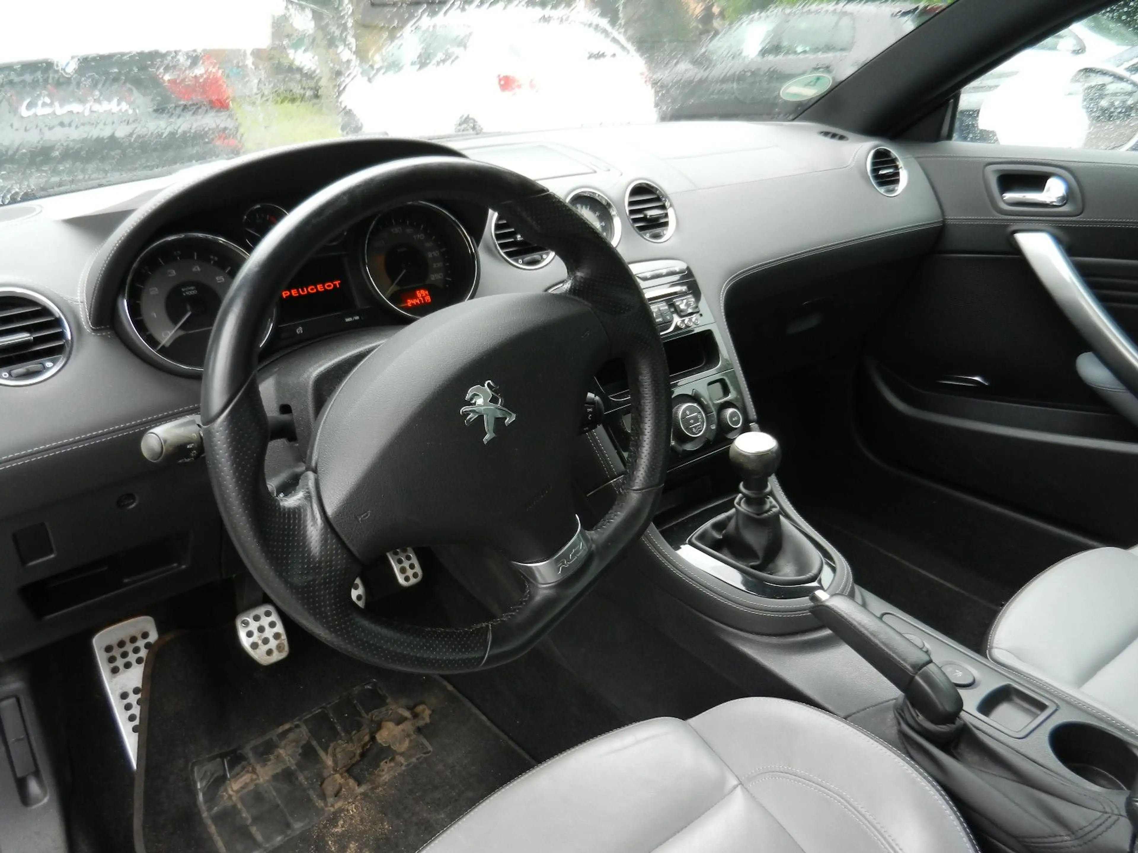 Peugeot RCZ 1.6 200 THP Klima Alu Leder PDC Nebel — photo 13