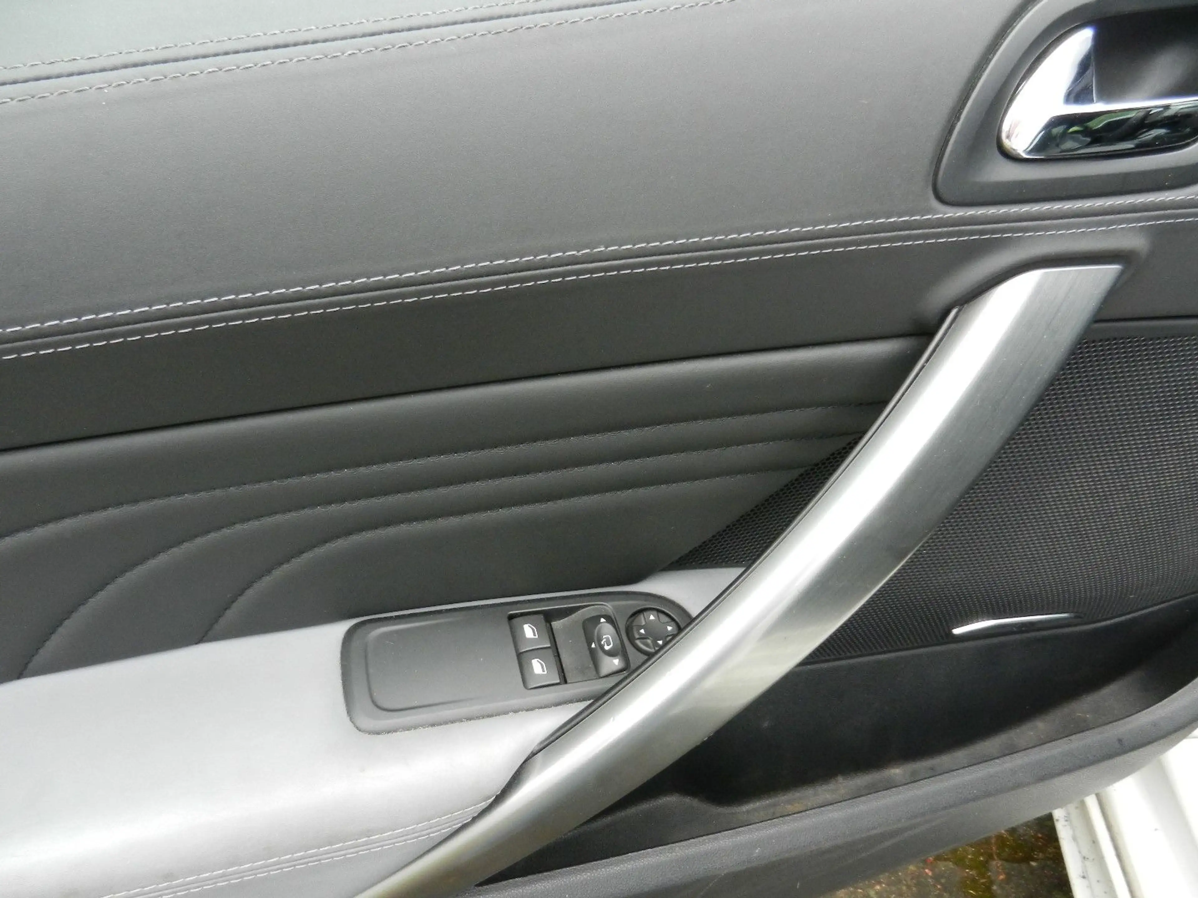 Peugeot RCZ 1.6 200 THP Klima Alu Leder PDC Nebel — photo 8