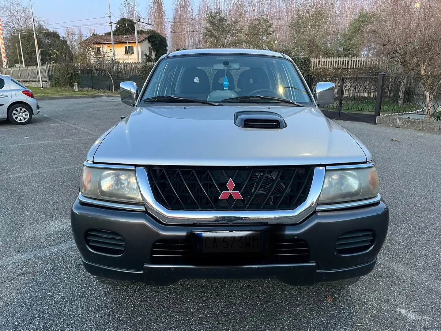 Mitsubishi Pajero Sport Wagon 2.5 tdi GLS Target 115cv Argintiu - 1