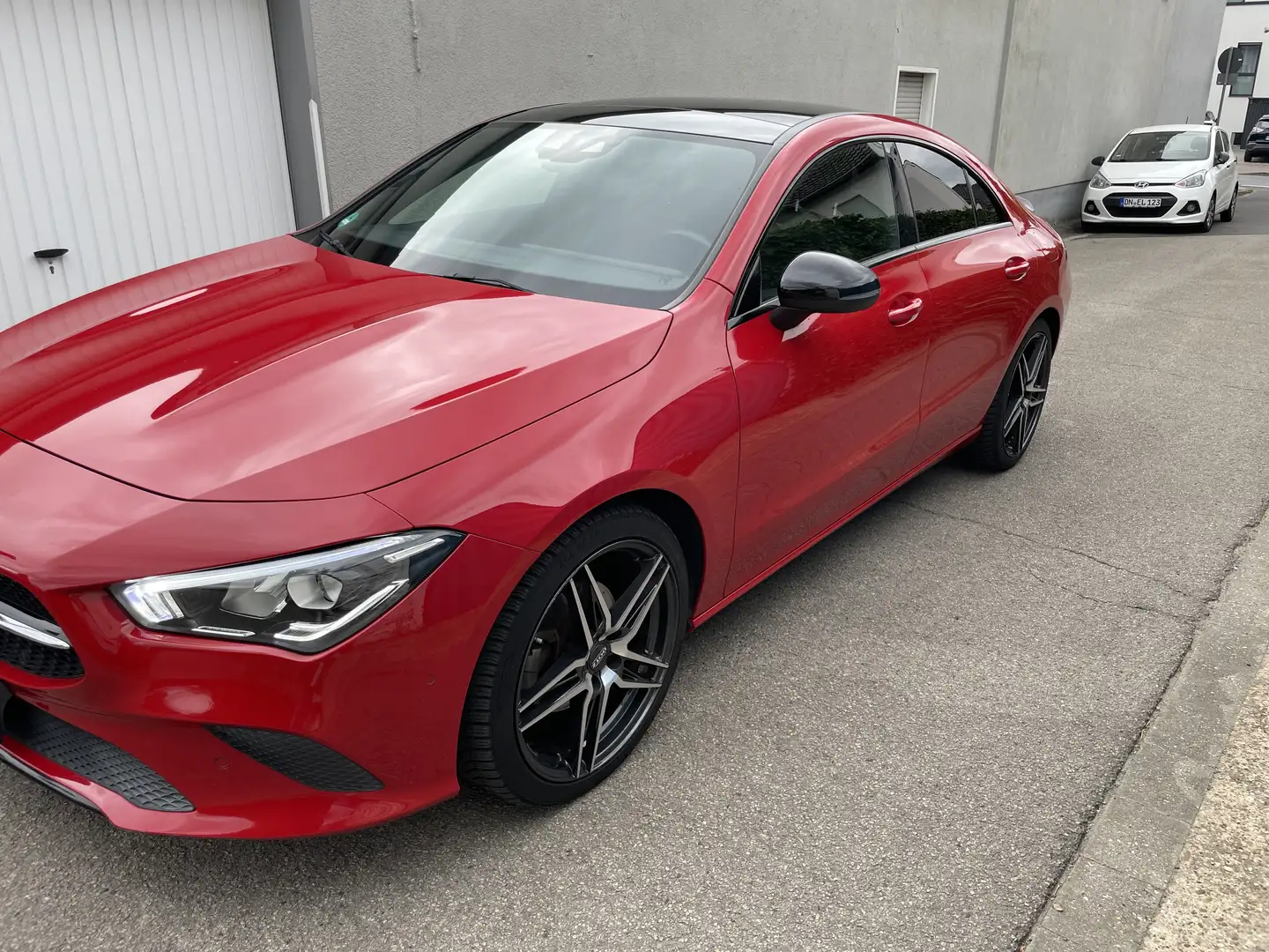 Mercedes-Benz CLA 180 CLA 180 Panorama + 19Zoll Allwetter Rouge - 1