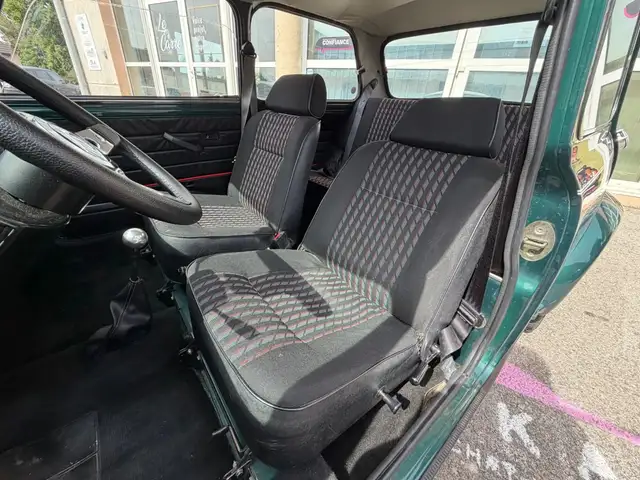 Mini Hatch view 10