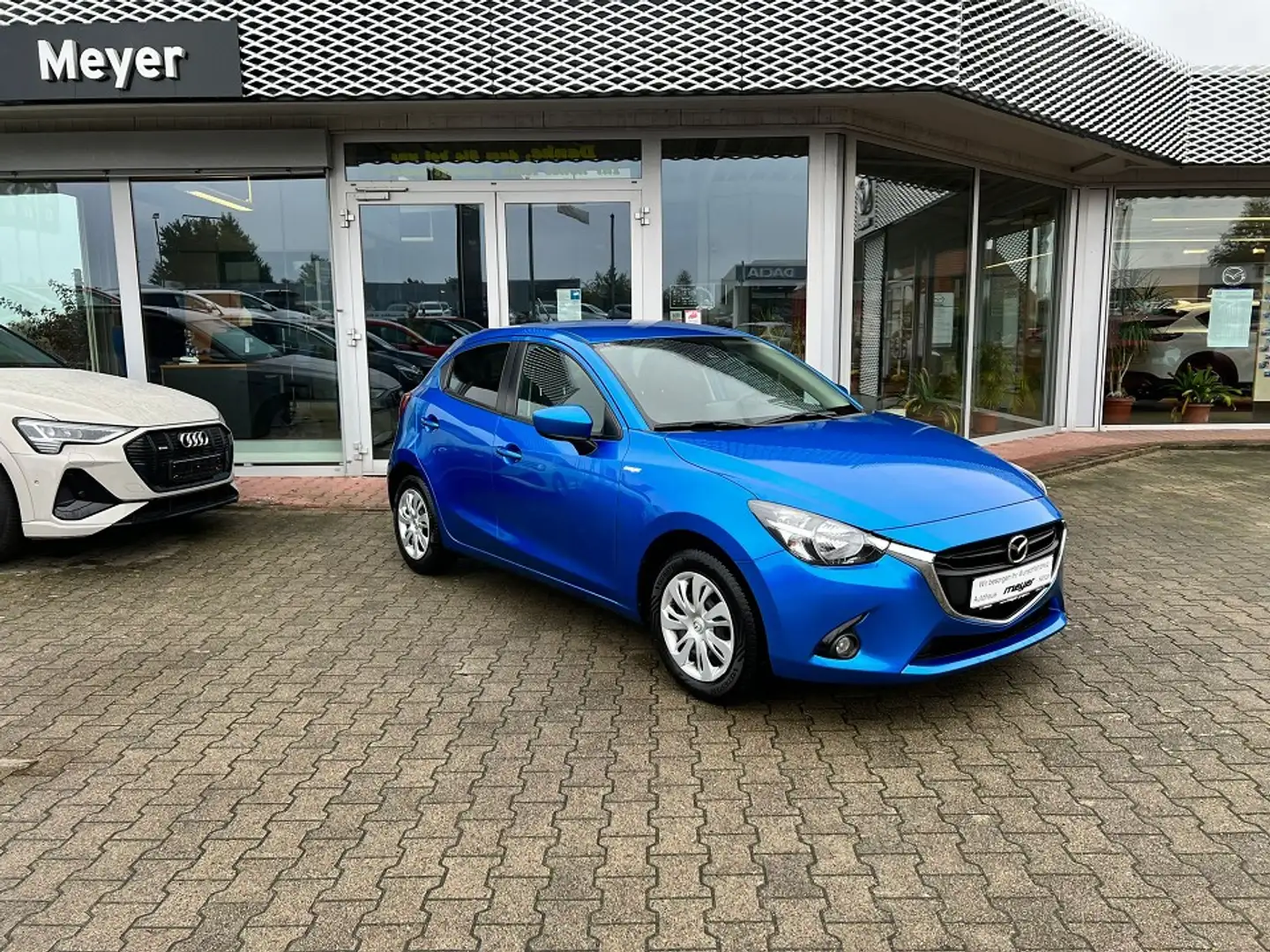 Mazda 2 Exclusive-Line Allwetter AHK Bleu - 1
