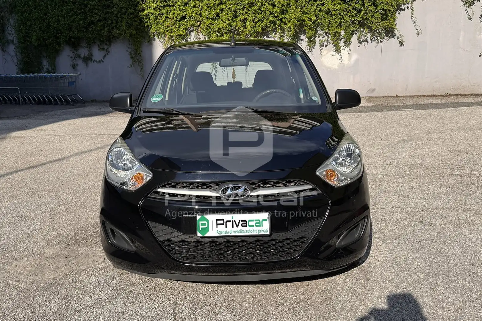 Hyundai i10 i10 1.1 12V Classic Plus Schwarz - 2