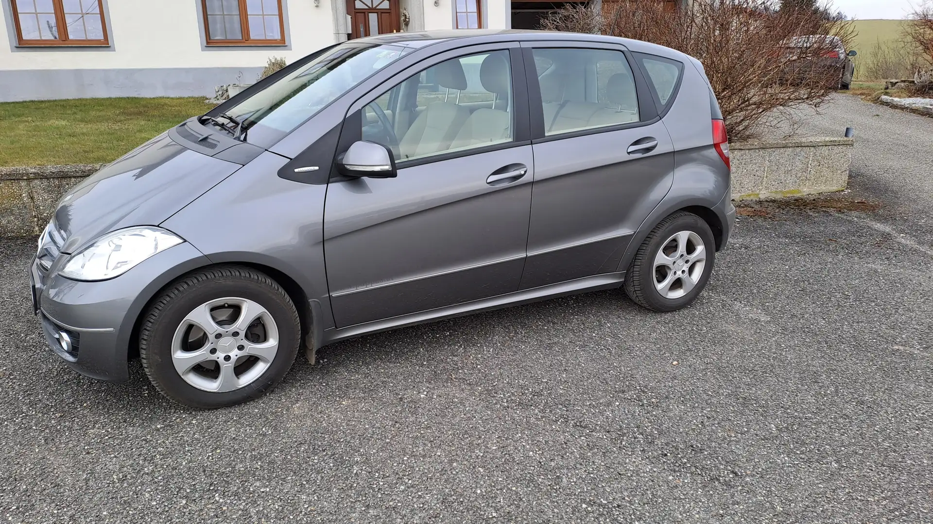 Mercedes-Benz A 180 A 180 Avantgarde CDI Avantgarde Grau - 1