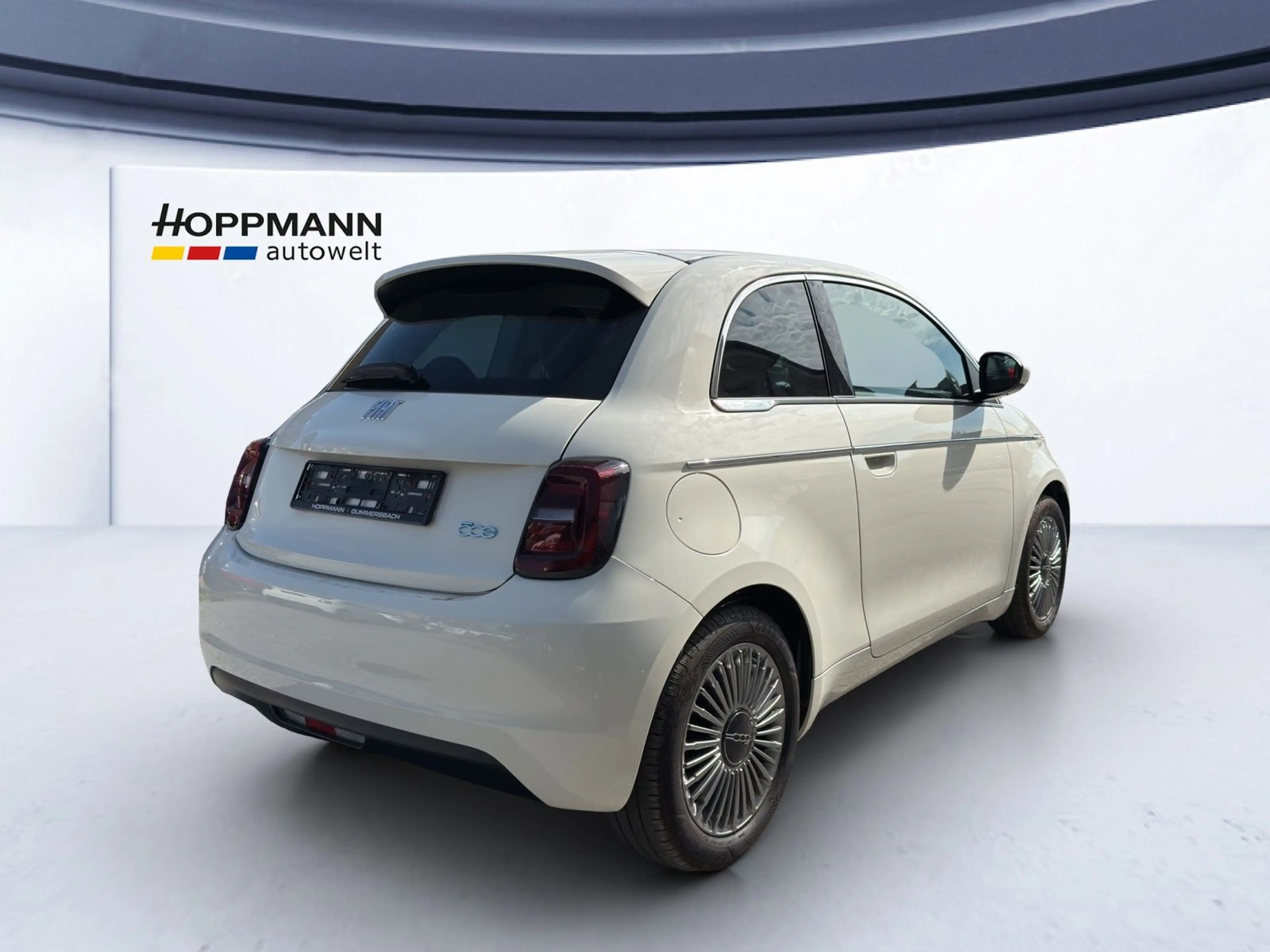Fiat 500e *LED*CARPLAY*KLIMA* — photo 4