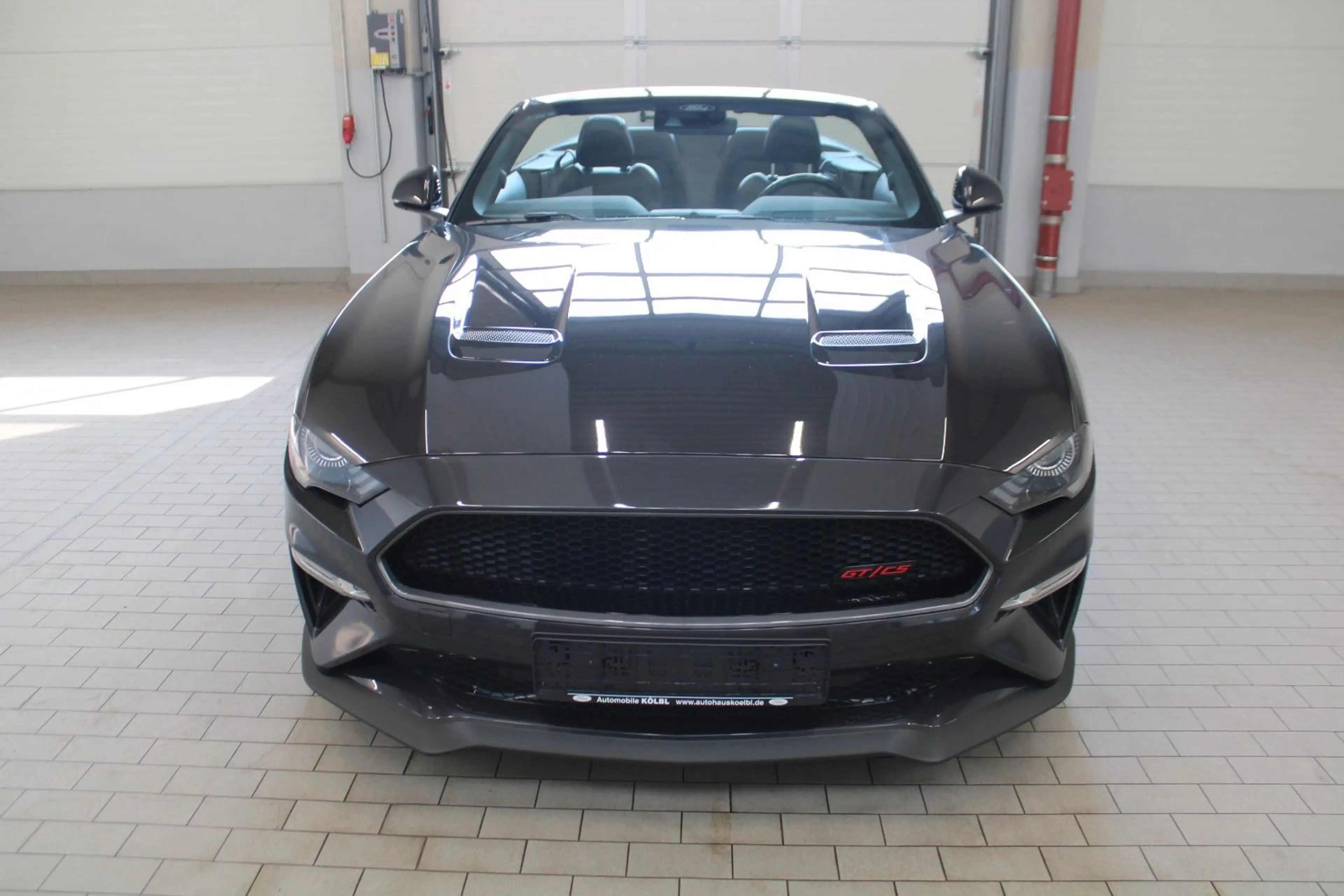 Ford Mustang Cabrio California V8 Aut., MAGNE RIDE — photo 3