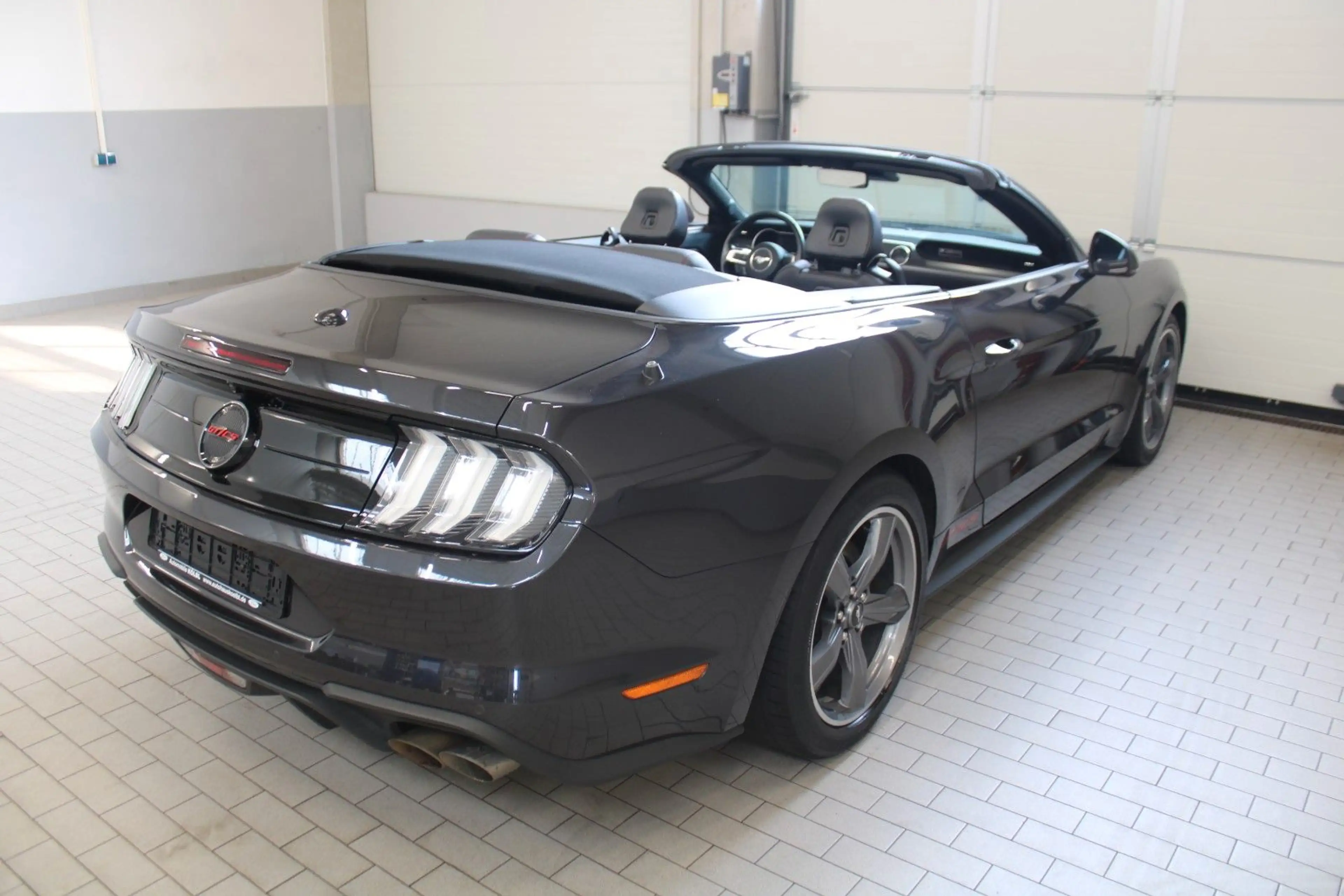 Ford Mustang Cabrio California V8 Aut., MAGNE RIDE — photo 6