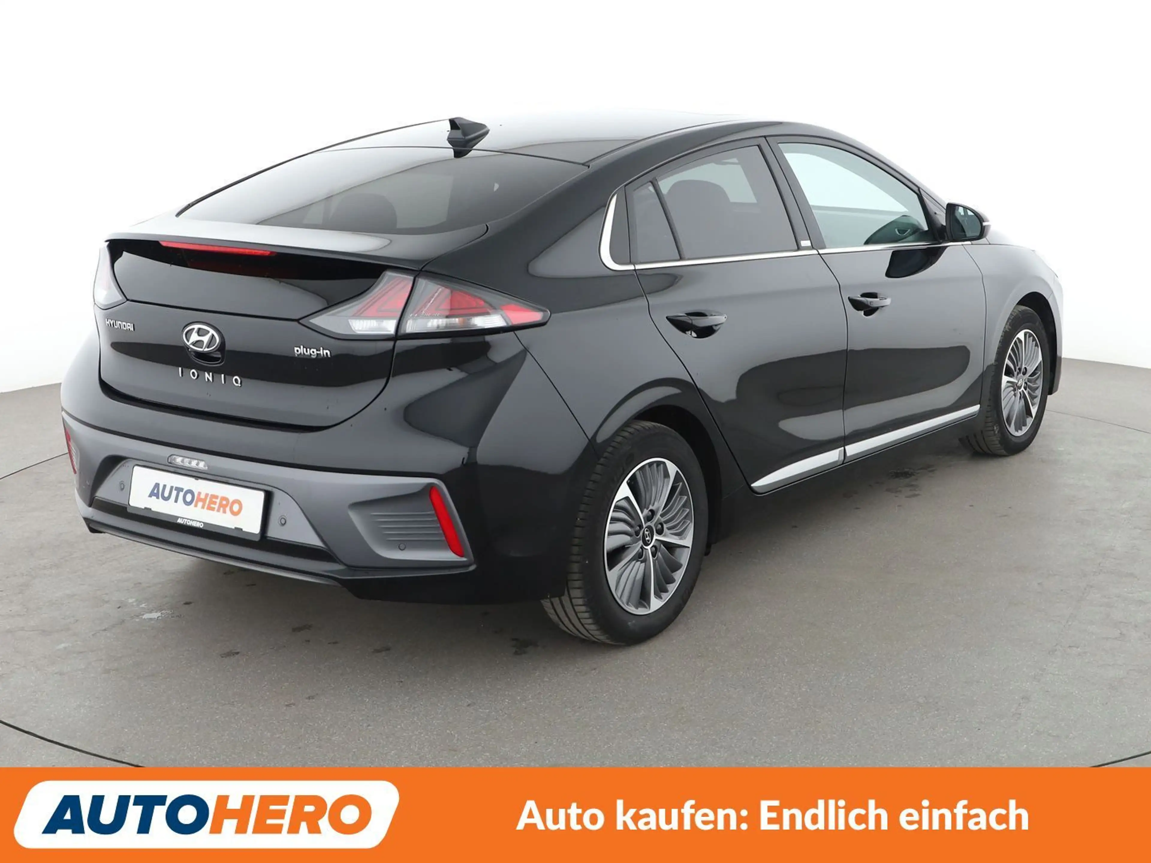 Hyundai IONIQ 1.6 Plug-in Hybrid Prime Aut.*NAVI*ACC*PDC* — photo 6