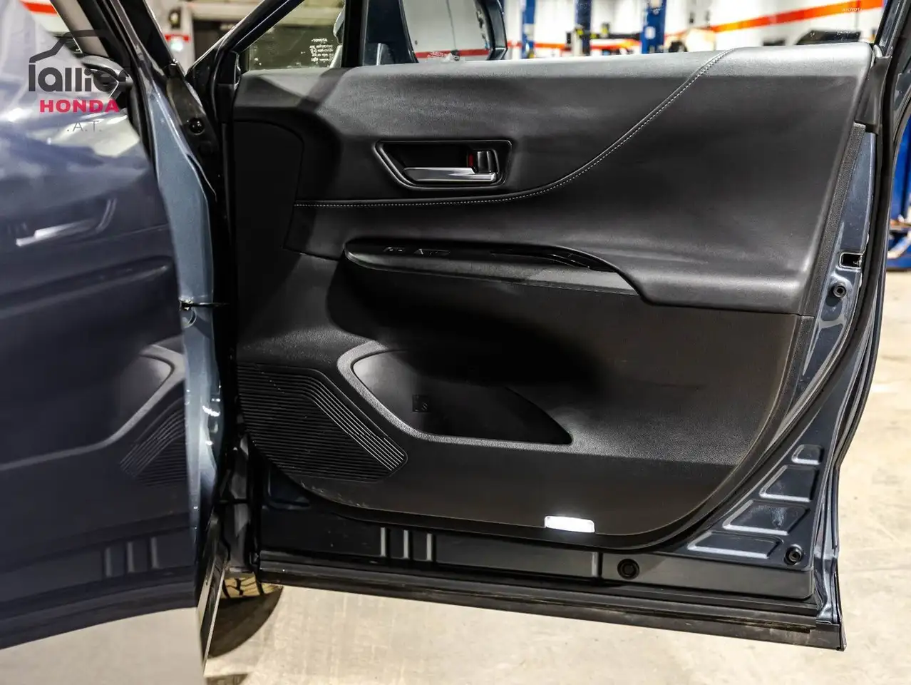 Toyota Venza снимка Toyota Venza