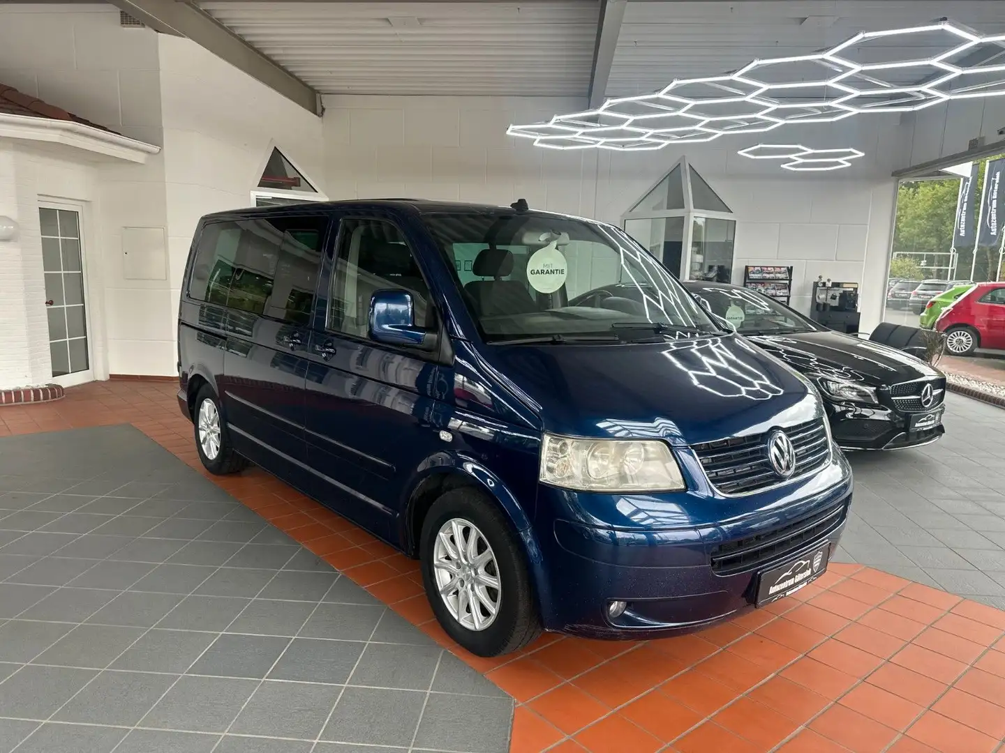 Volkswagen T5 Transporter T5 Multivan Comfortline* AT-Motor /AHK /7-Sitze* Blau - 2