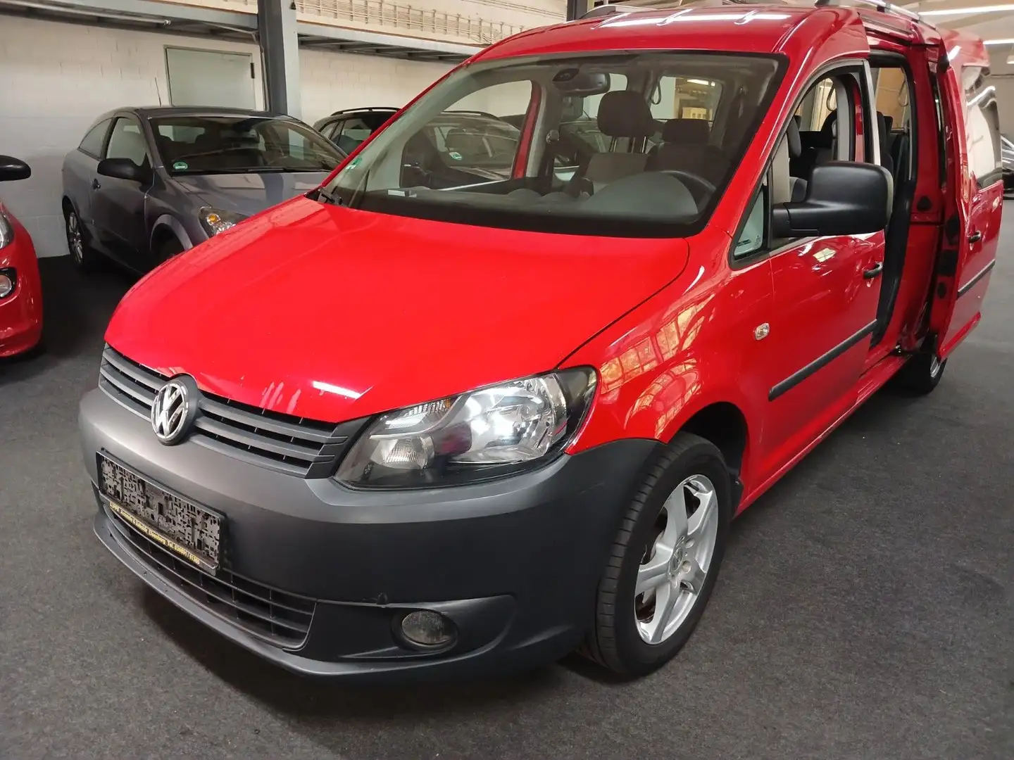 Volkswagen Caddy CaddvMaxi 7SITZER NAVI KLIMA LED SHZ AHK TUUV AU Rojo - 1