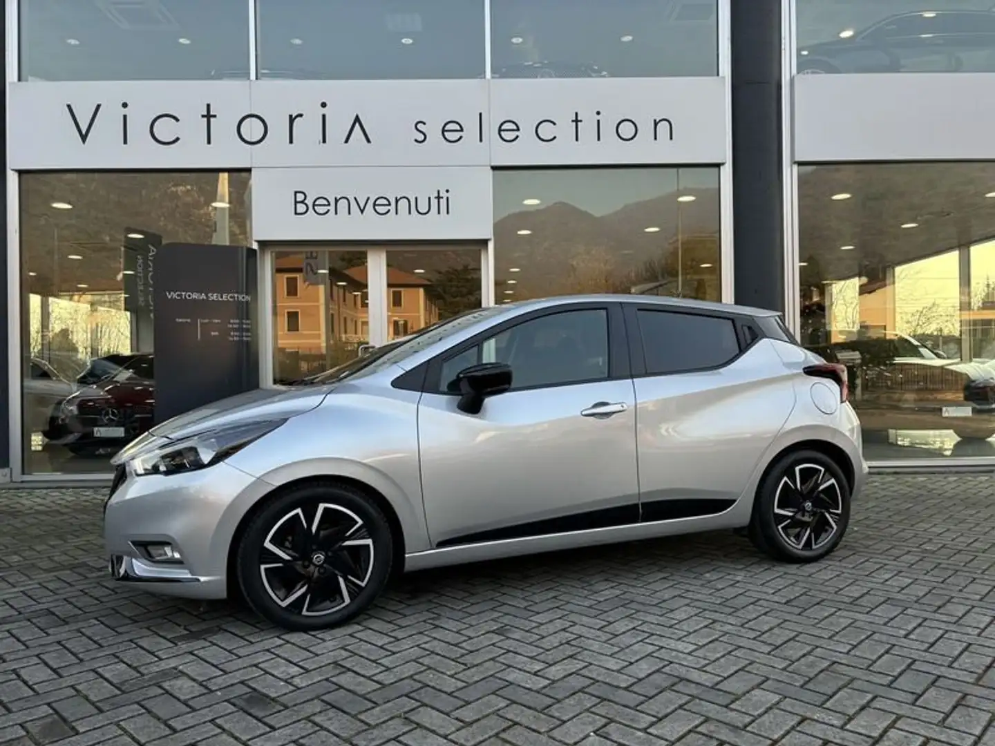 Nissan Micra IG-T 92 CV N-DESIGN 5 PORTE C.AUTOMATICO Argento - 1