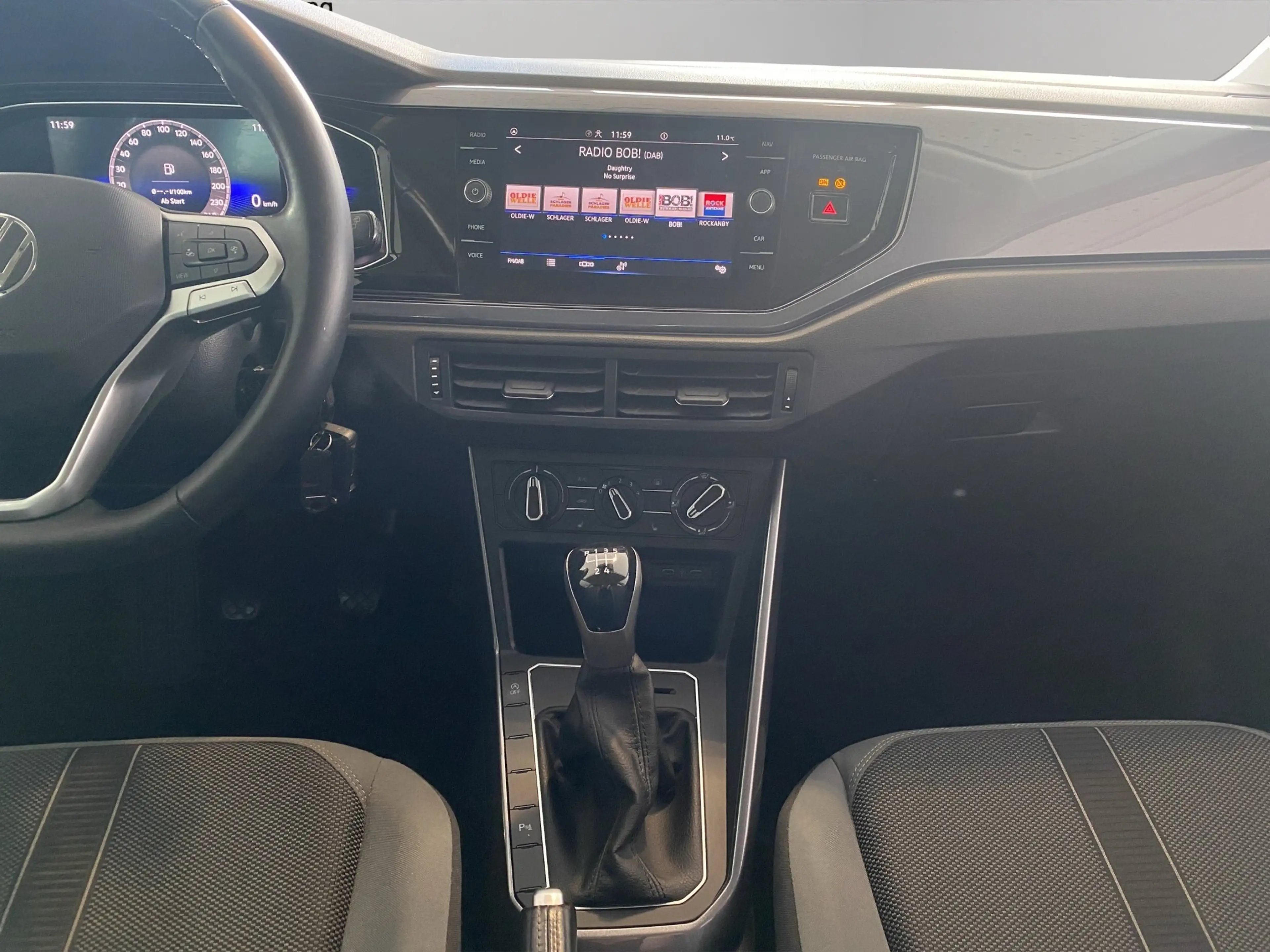 Volkswagen Polo Style 1.0 TSI ACC LED Matrix PDC SHZ Totw. — photo 11