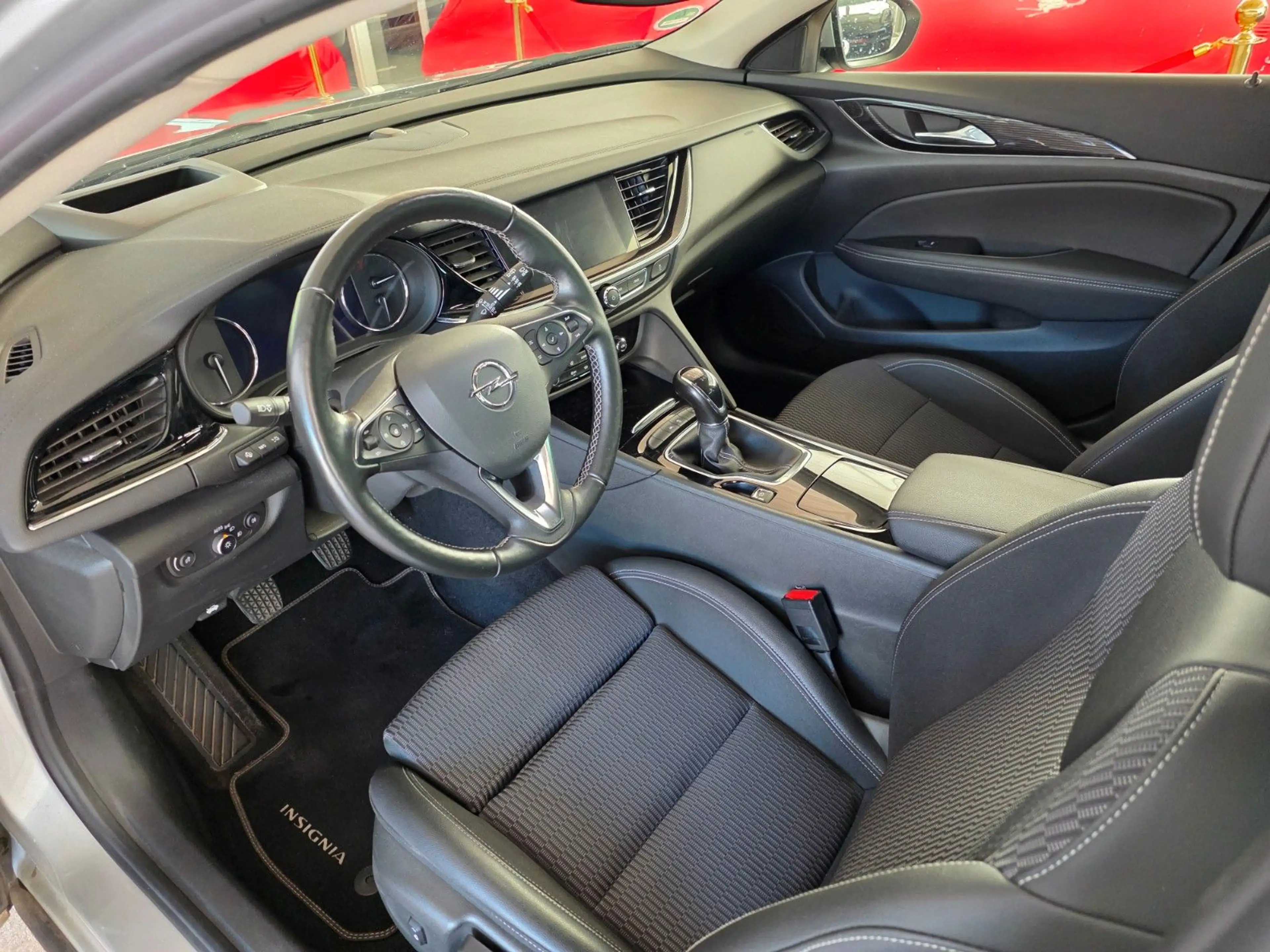 Opel Insignia B Sports Tourer 1.6 Turbo Innovation — photo 8
