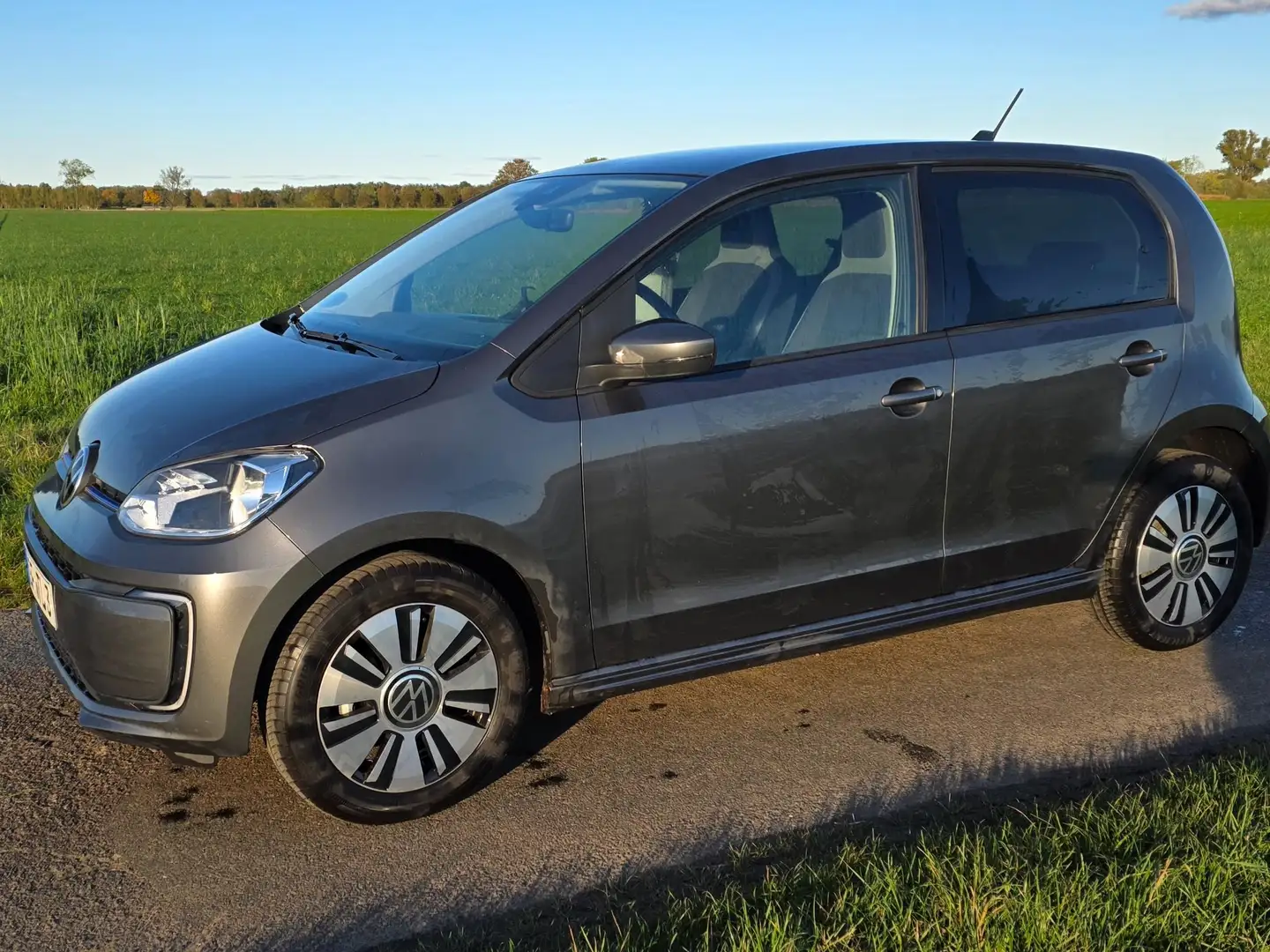 Volkswagen e-up! Up e-up e-up Style Plus Grau - 1