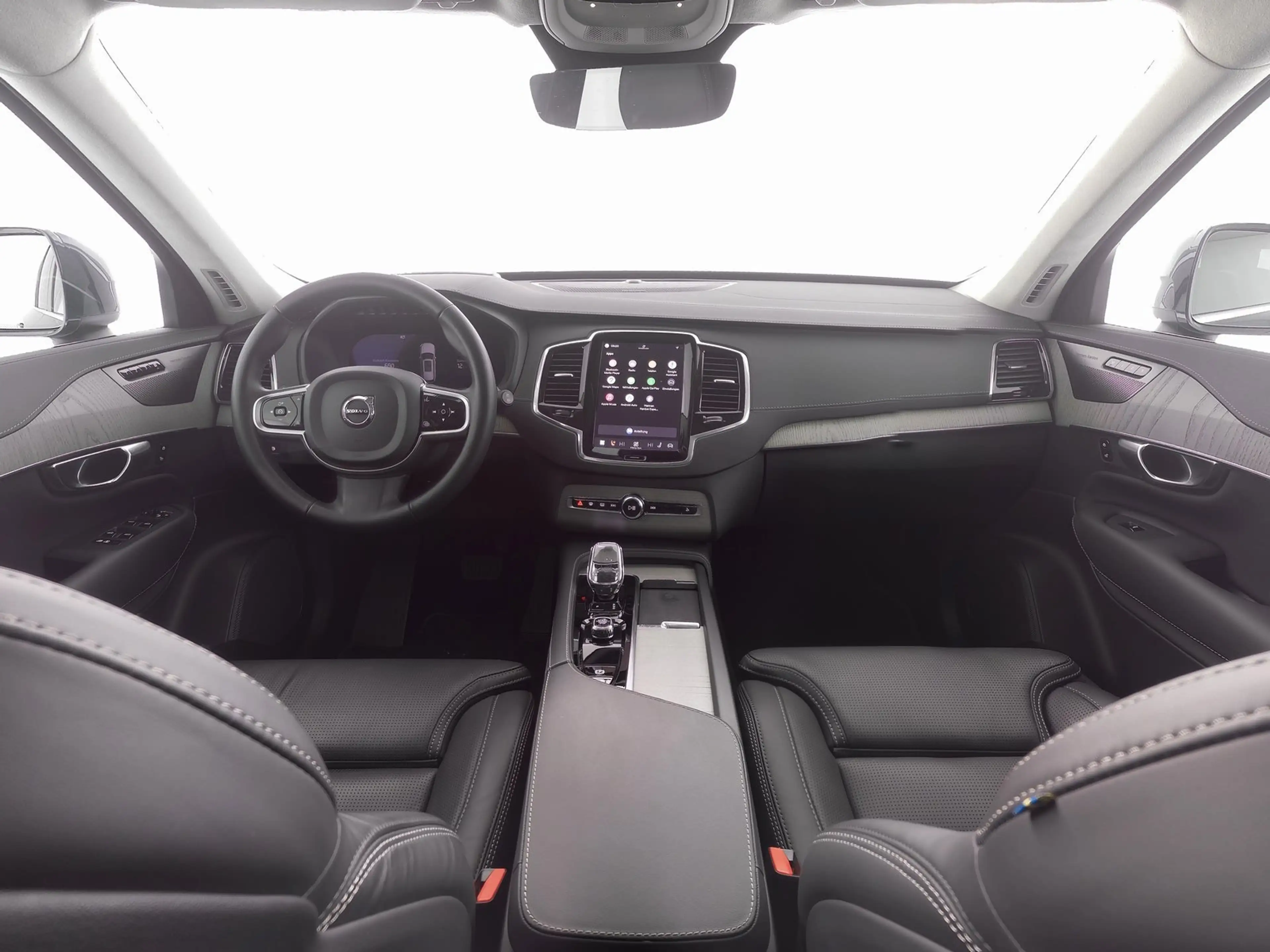 Volvo XC90 T8 AWD Ultra Bright FOUR-C*MASSAGE*AHK*360° — photo 3