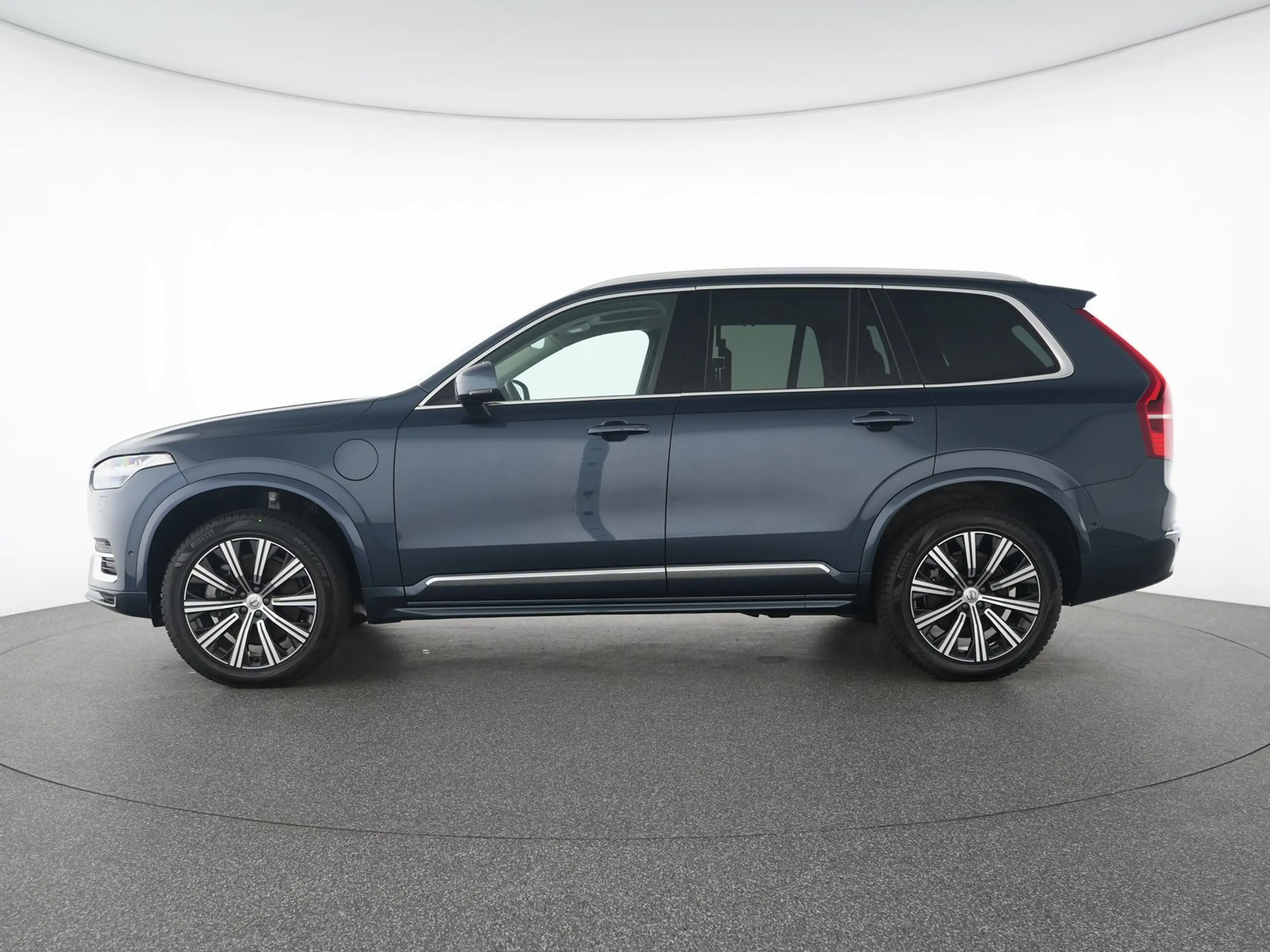 Volvo XC90 T8 AWD Ultra Bright FOUR-C*MASSAGE*AHK*360° — photo 11
