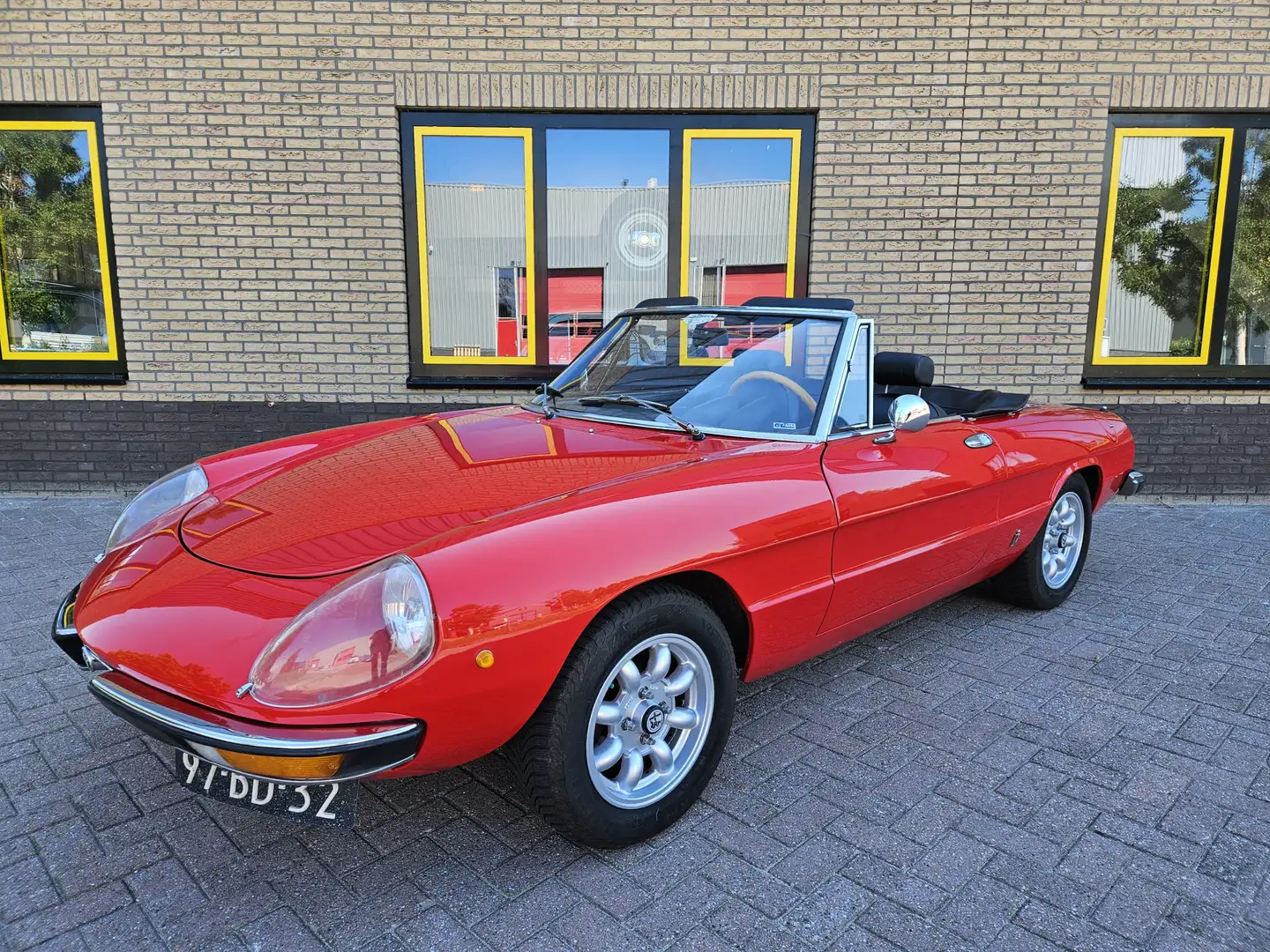 Alfa Romeo Spider 2.0 Veloce Coda Tronca Rood - 1