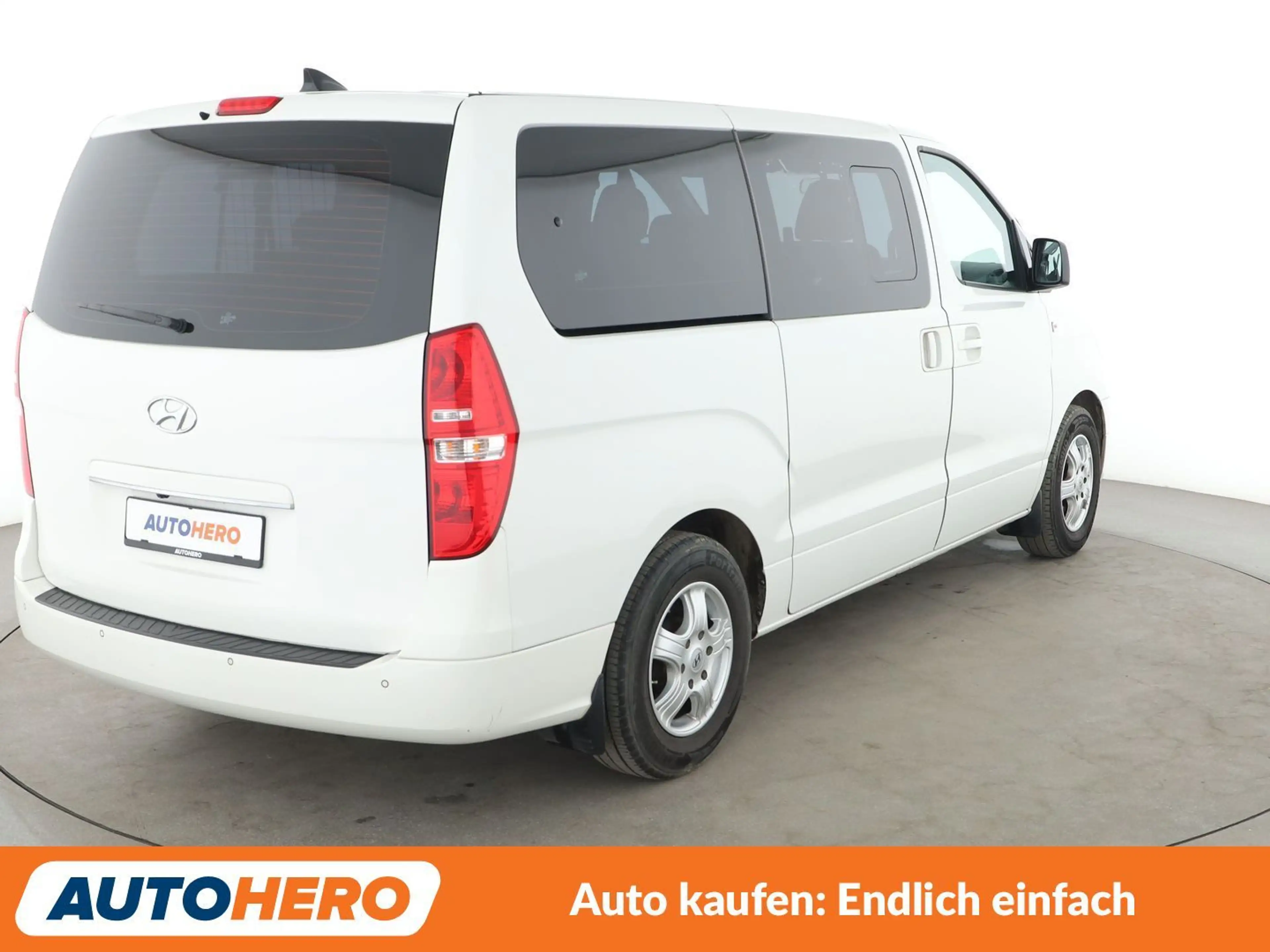 Hyundai H-1 2.5 CRDi Travel Trend *NAVI*CAM*TEMPO*ALU*KLIMA* — photo 6