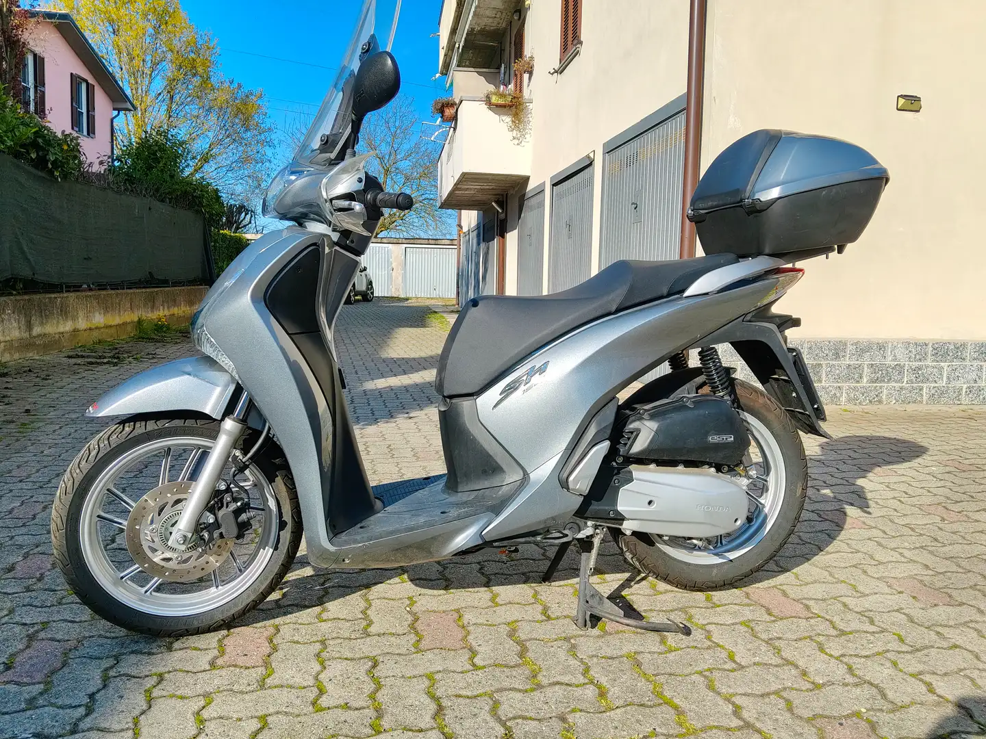 Honda SH 150 Gris - 1
