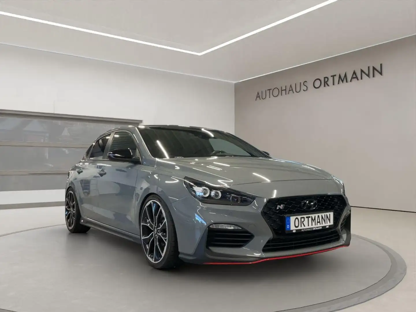 Hyundai i30 N Fastback 2.0 Turbo "Performance" 2WD 6-Gang Grau - 1