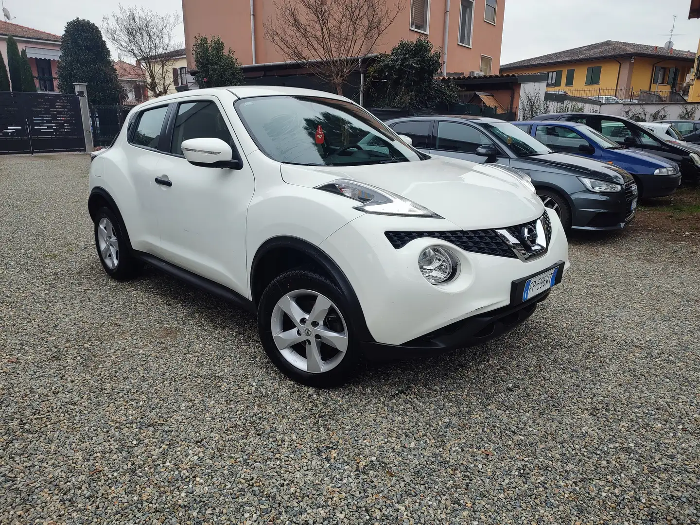Nissan Juke Juke I 2015 1.6 Acenta Gpl 115cv E6 White - 1