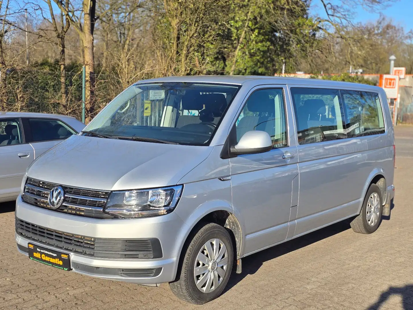 Volkswagen T6 Caravelle 2,0TDI DSG lang Comfortline Standh. Silber - 1