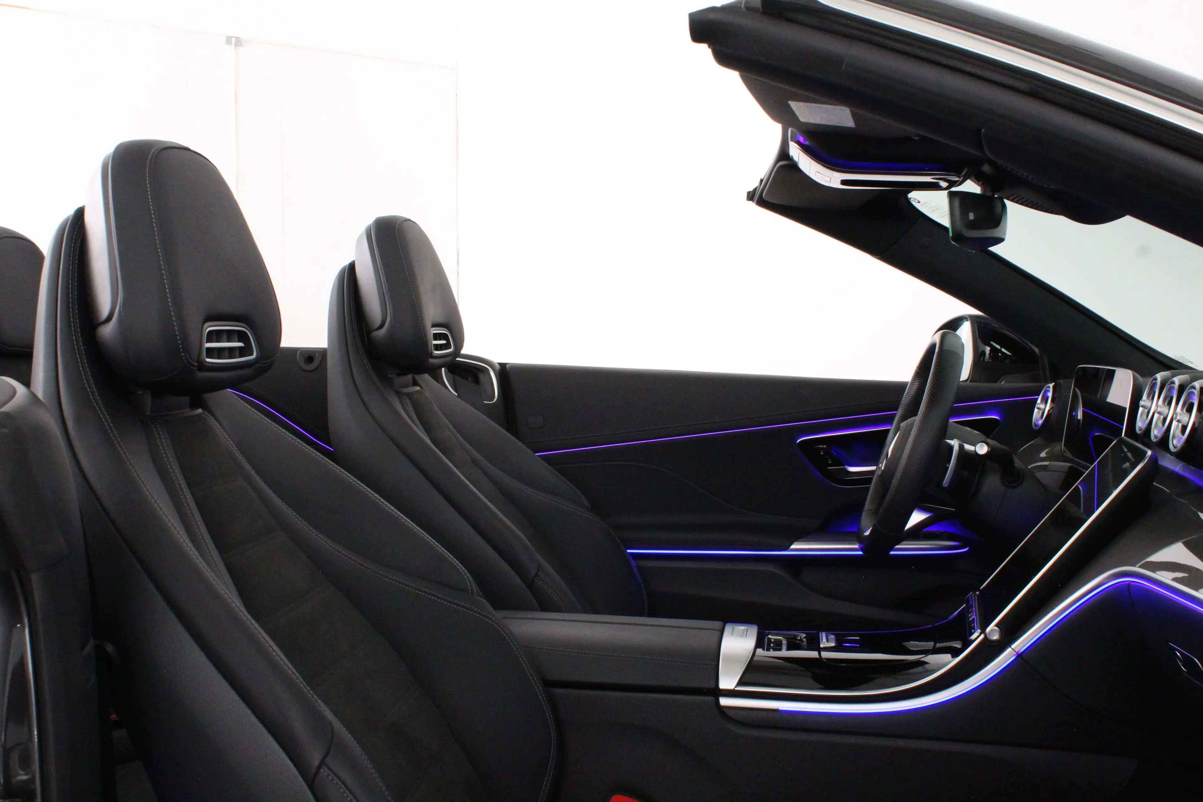 Mercedes-Benz CLE 200 Cabriolet AMG Line Night-pakket/Graphite Grey/Hi — photo 6
