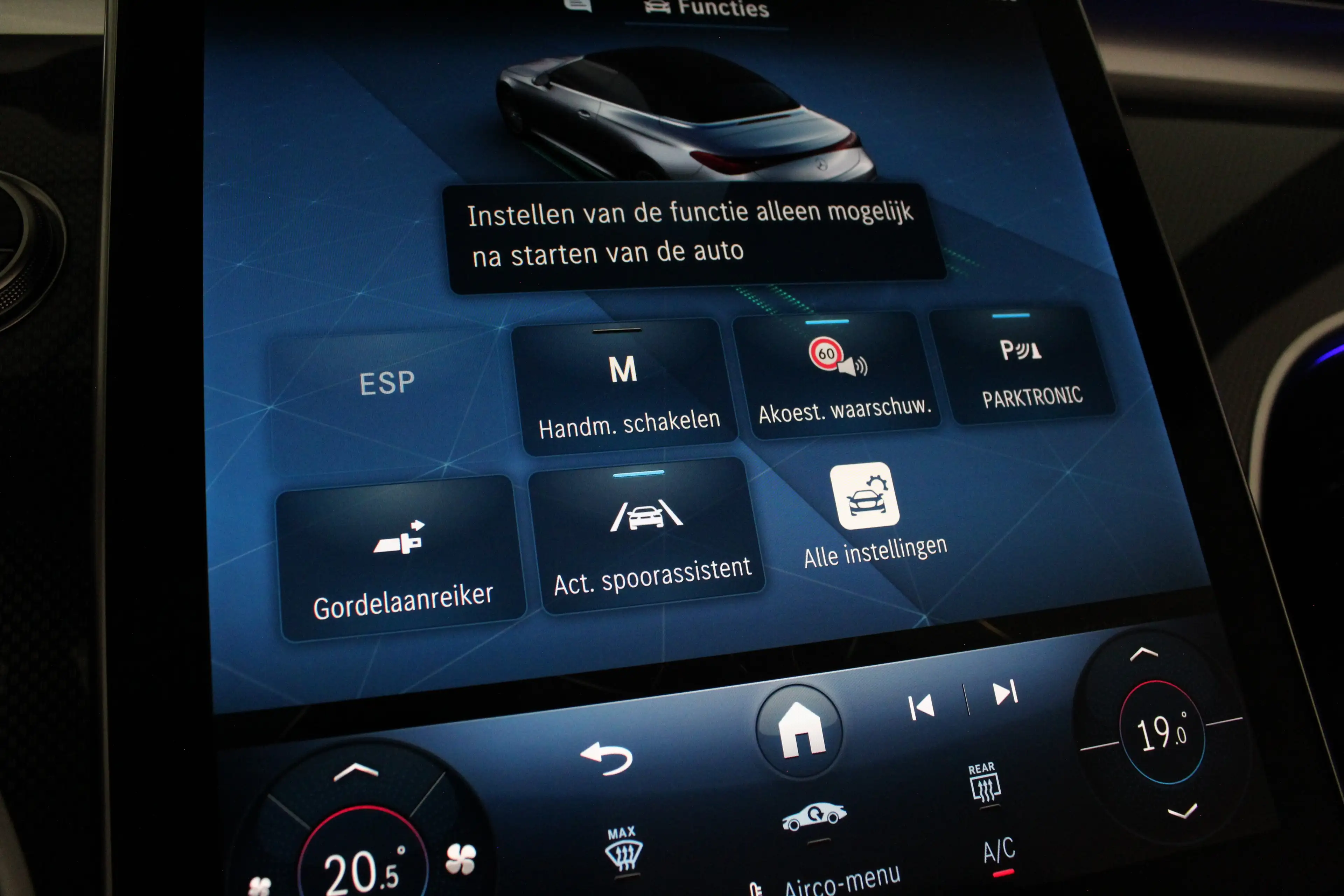 Mercedes-Benz CLE 200 Cabriolet AMG Line Night-pakket/Graphite Grey/Hi — photo 30