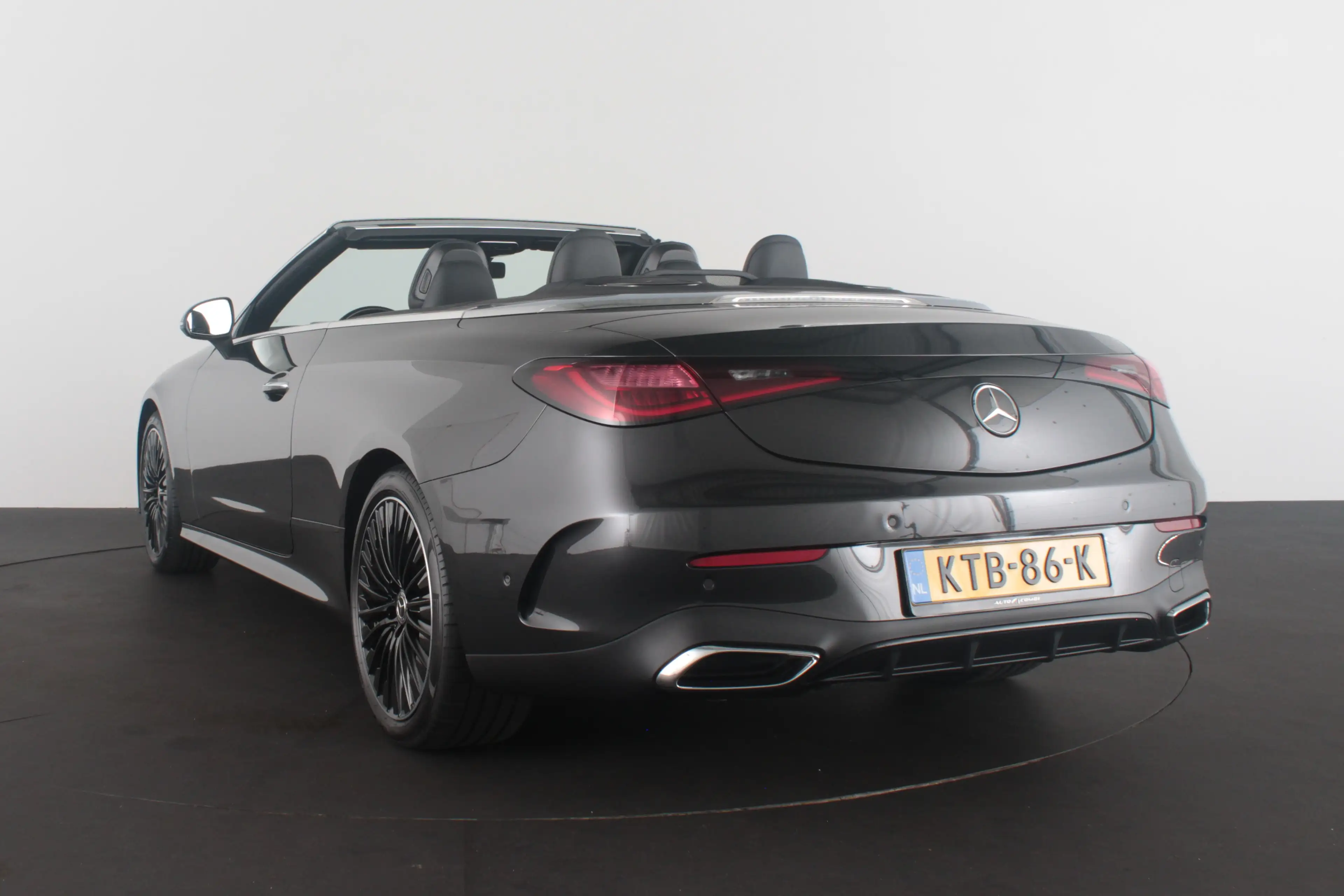Mercedes-Benz CLE 200 Cabriolet AMG Line Night-pakket/Graphite Grey/Hi — photo 27