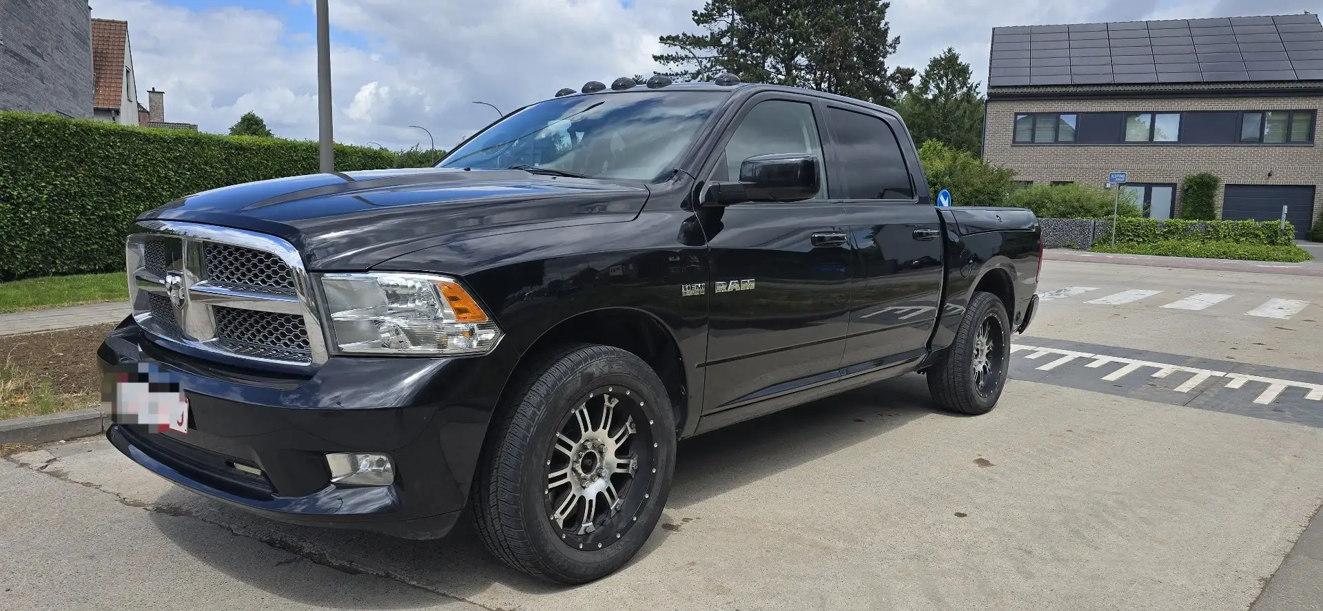 Dodge RAM 1500 Negro - 1