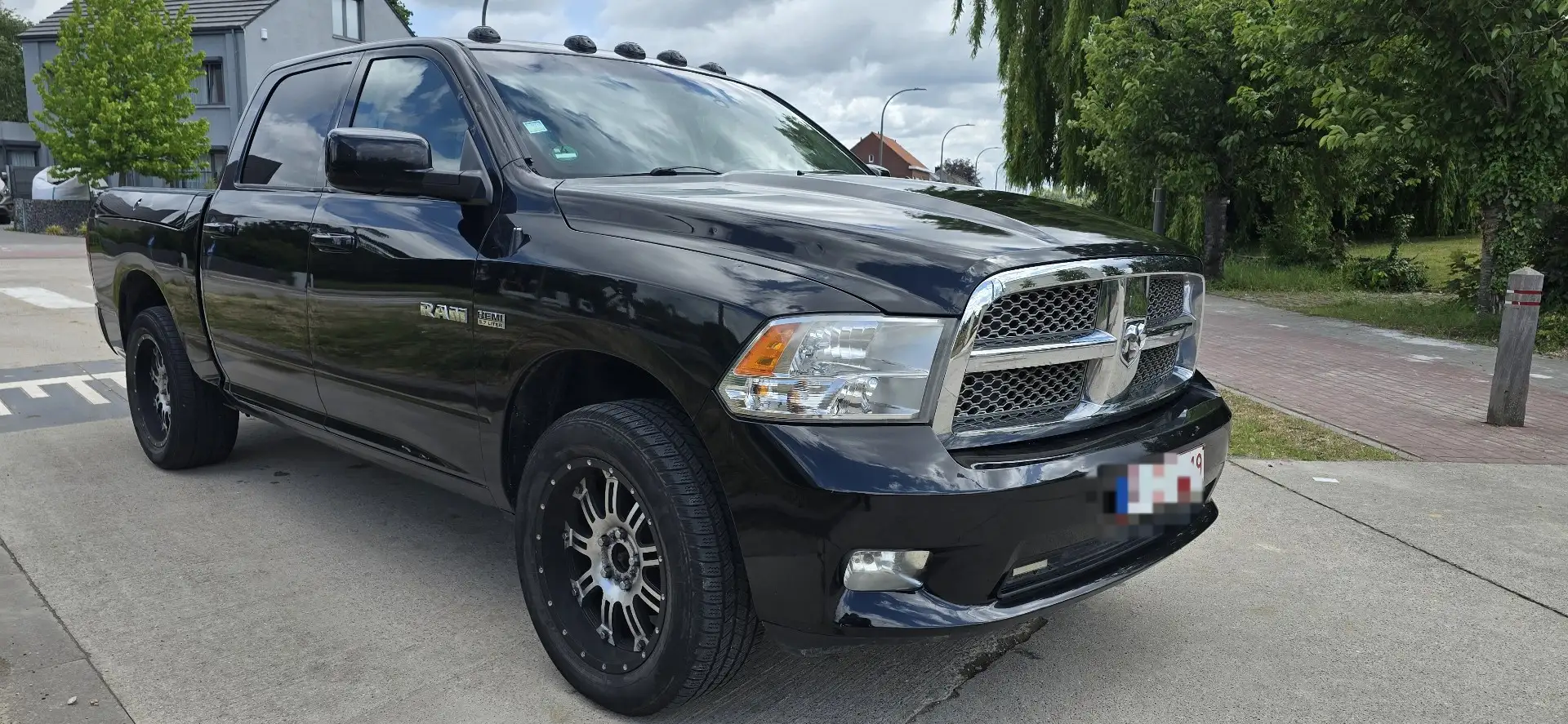 Dodge RAM 1500 Negro - 2
