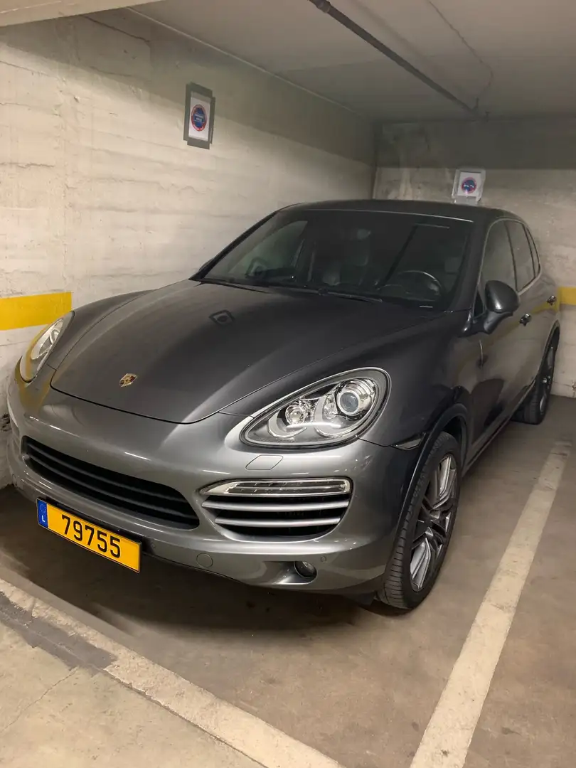 Porsche Cayenne Gri - 2