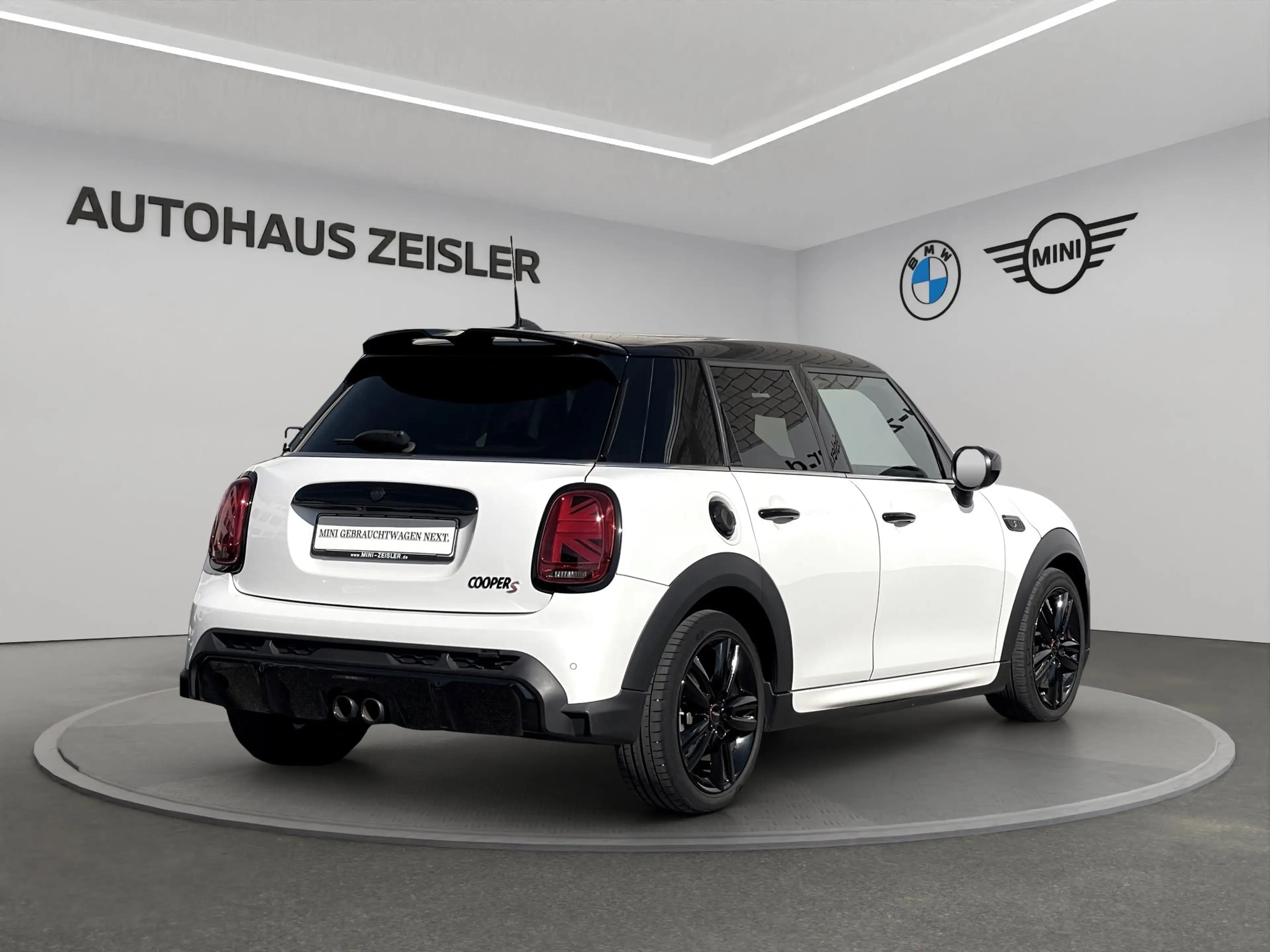 MINI Cooper S 5-Türer JCW-AERO-KIT Head-Up PanoDach Rückfahrkame — photo 2