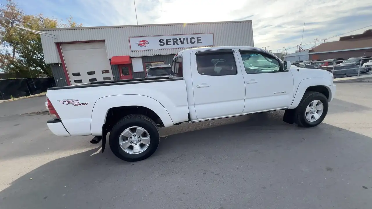 Toyota Tacoma снимка Toyota Tacoma