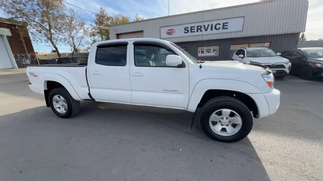 Toyota Tacoma снимка Toyota Tacoma