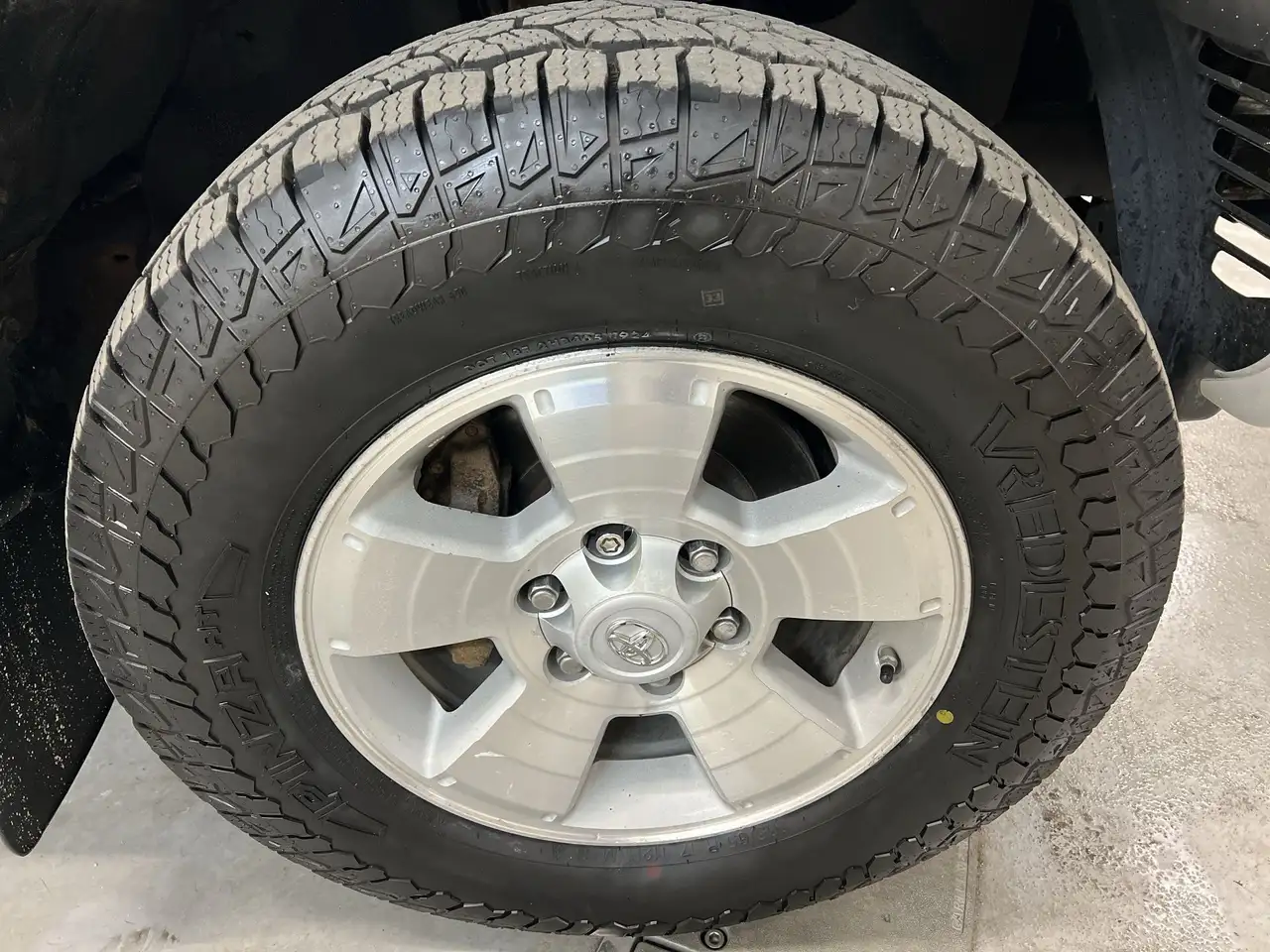 Toyota Tacoma снимка Toyota Tacoma