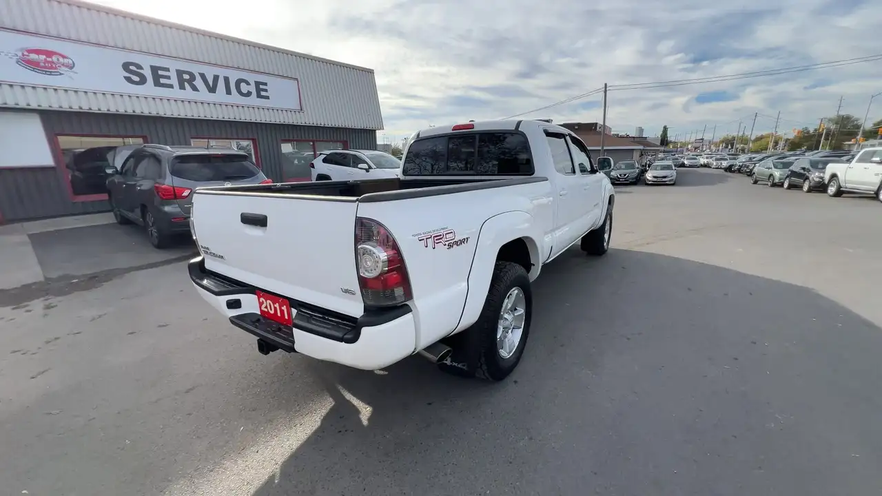Toyota Tacoma снимка Toyota Tacoma