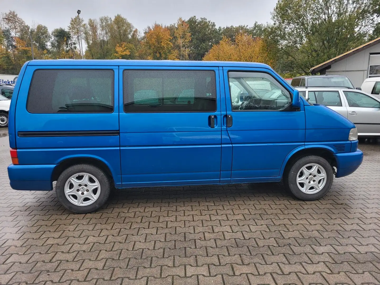 Volkswagen T4 Multivan Atlantis 2.5 TDI Modrá - 2