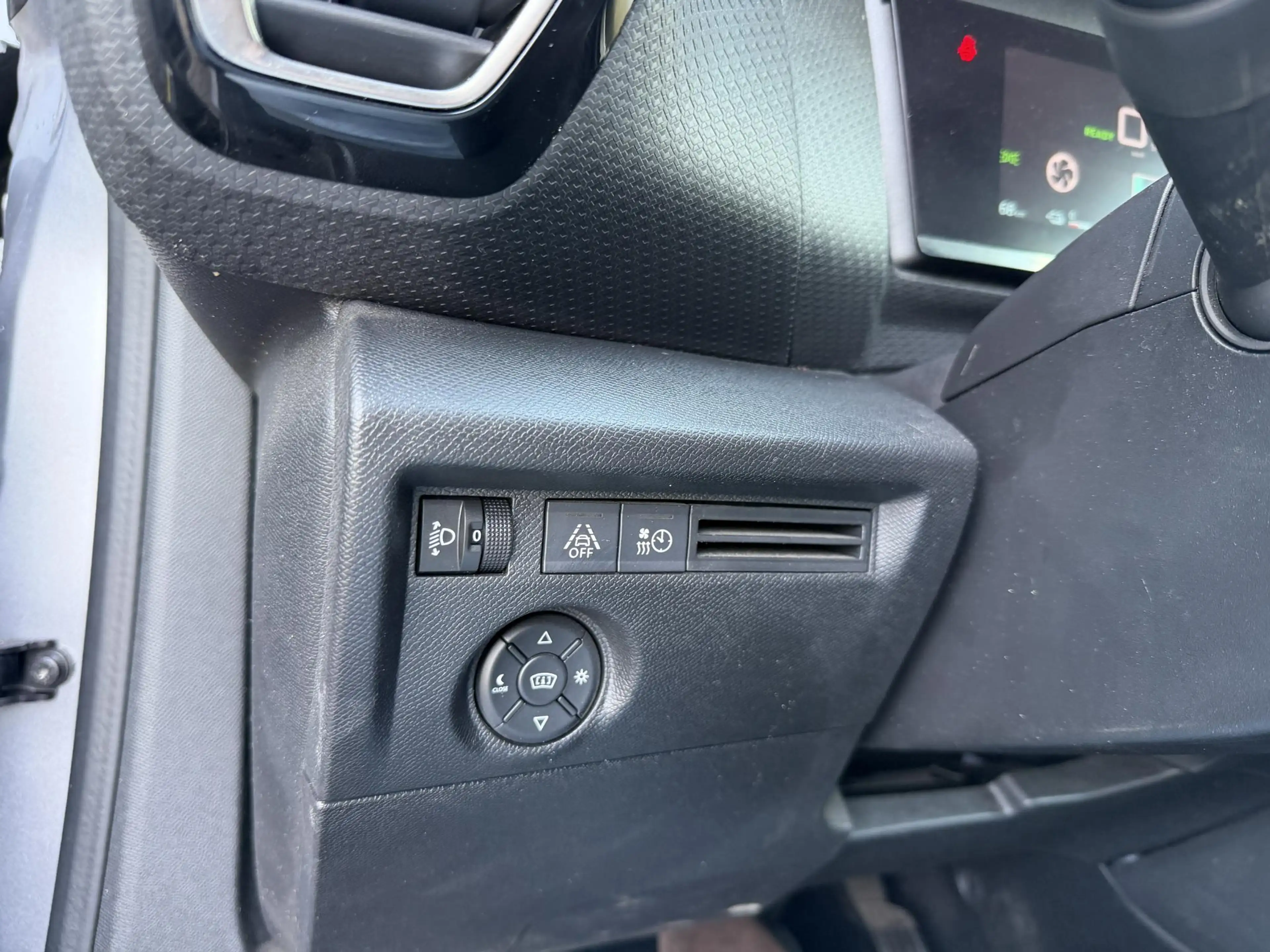 Citroen E-C4 Electric Feel Pack 50 kWh Navigatie | Climate Control | HUD — photo 15